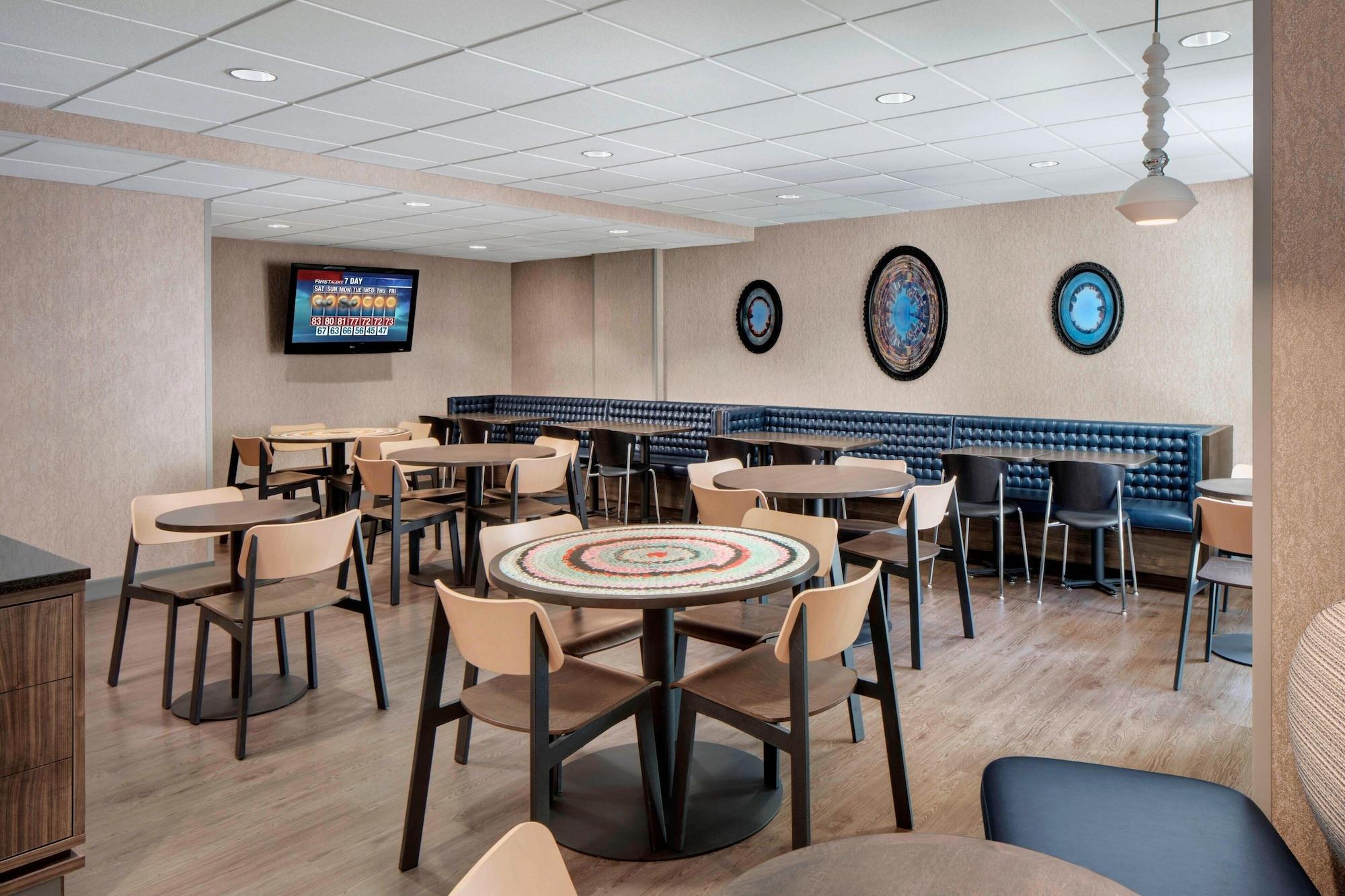 Restaurant Fairfield Inn & Suites Chicago Downtown / Magnificent Mile