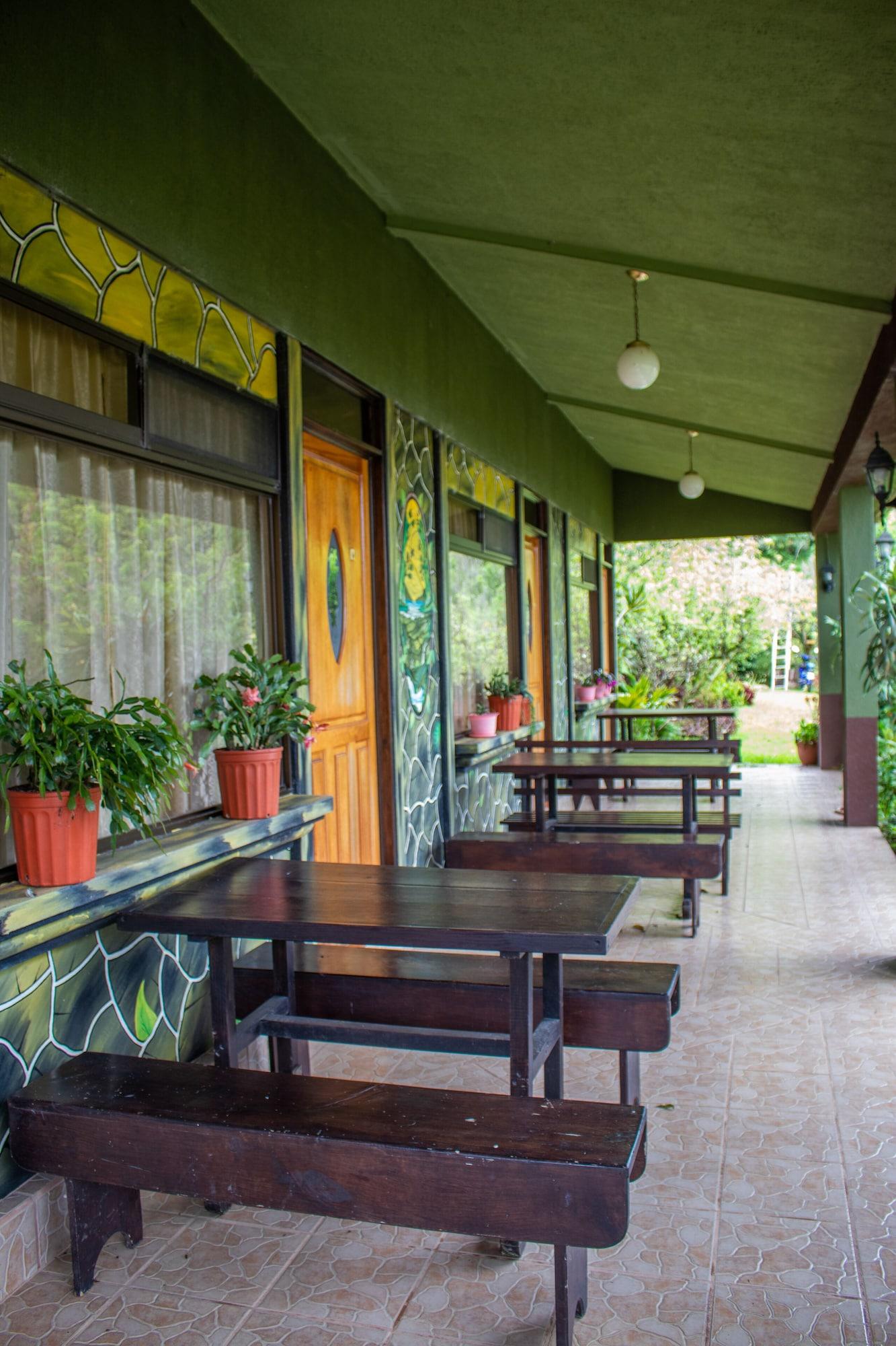 Varios Cabinas las Manzanas Bed y Breakfast