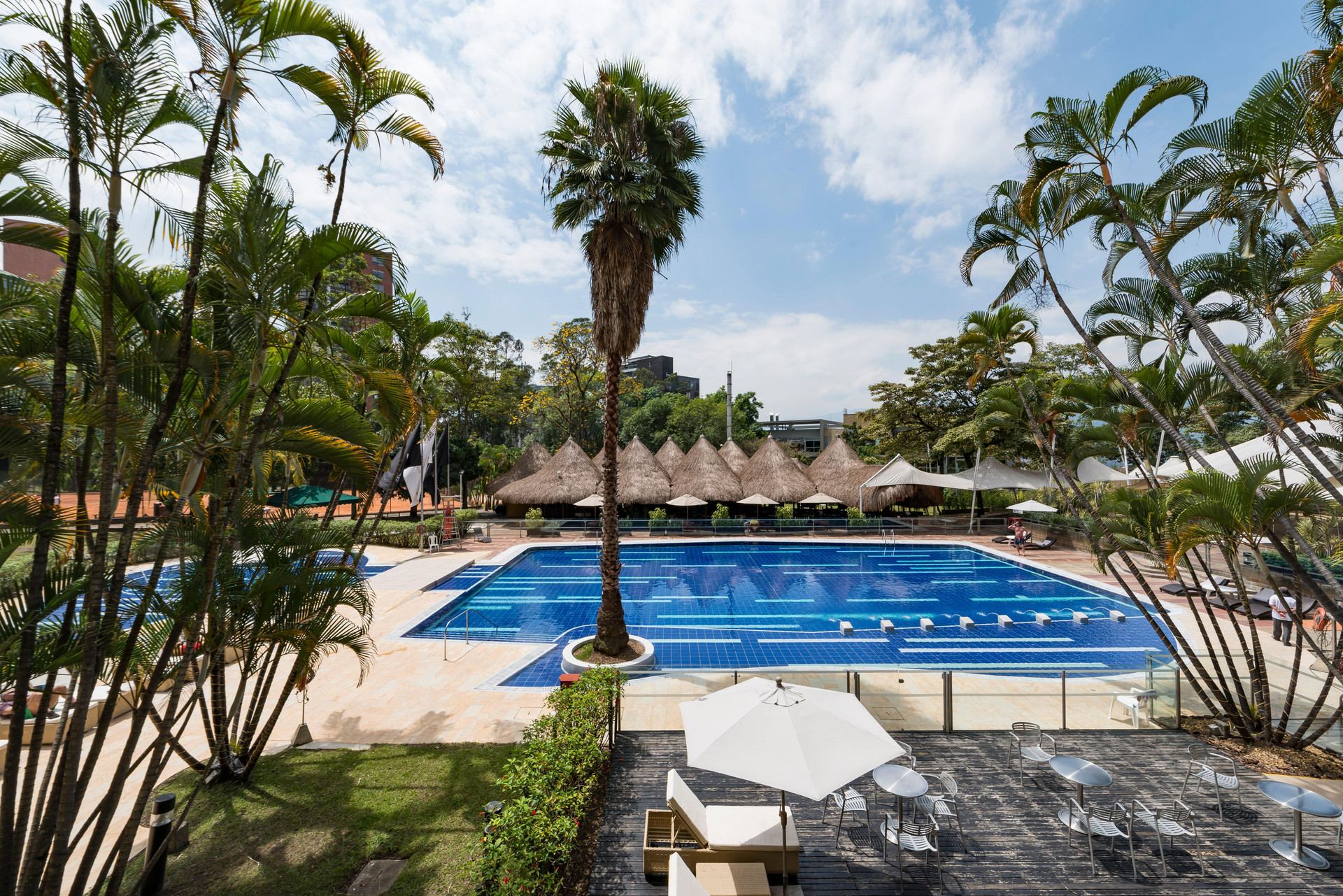 Vista Piscina InterContinental Medellin - Movich by IHG