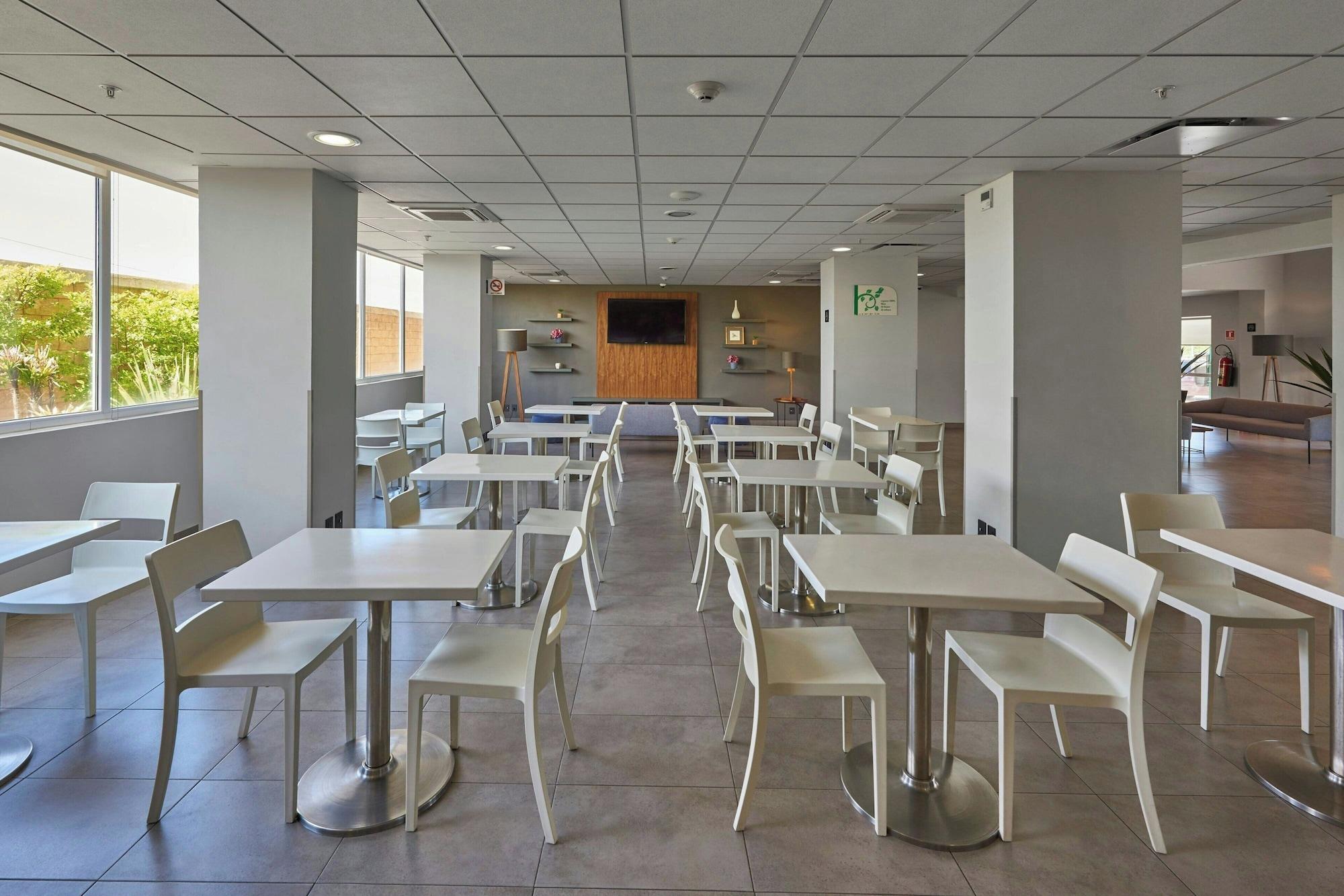 Restaurant City Express by Marriott Tehuacan