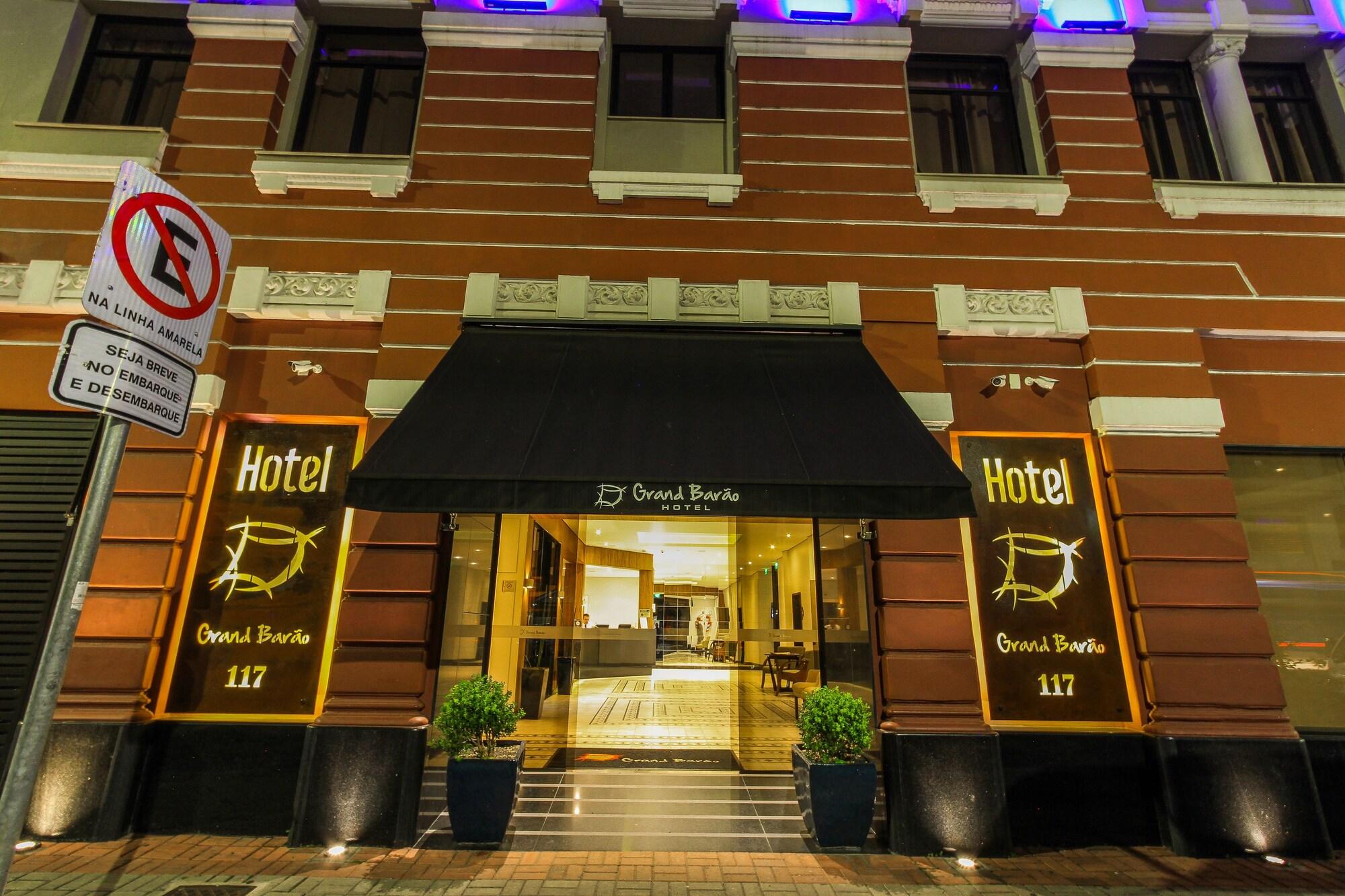 Vista Exterior Hotel Grand Barão