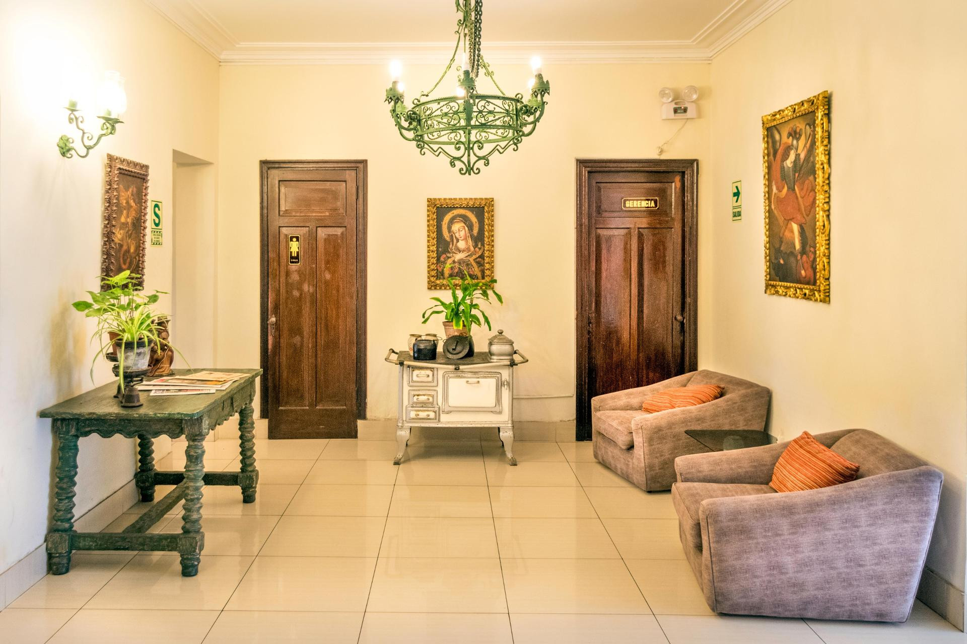 Vista Lobby Hotel Señorial