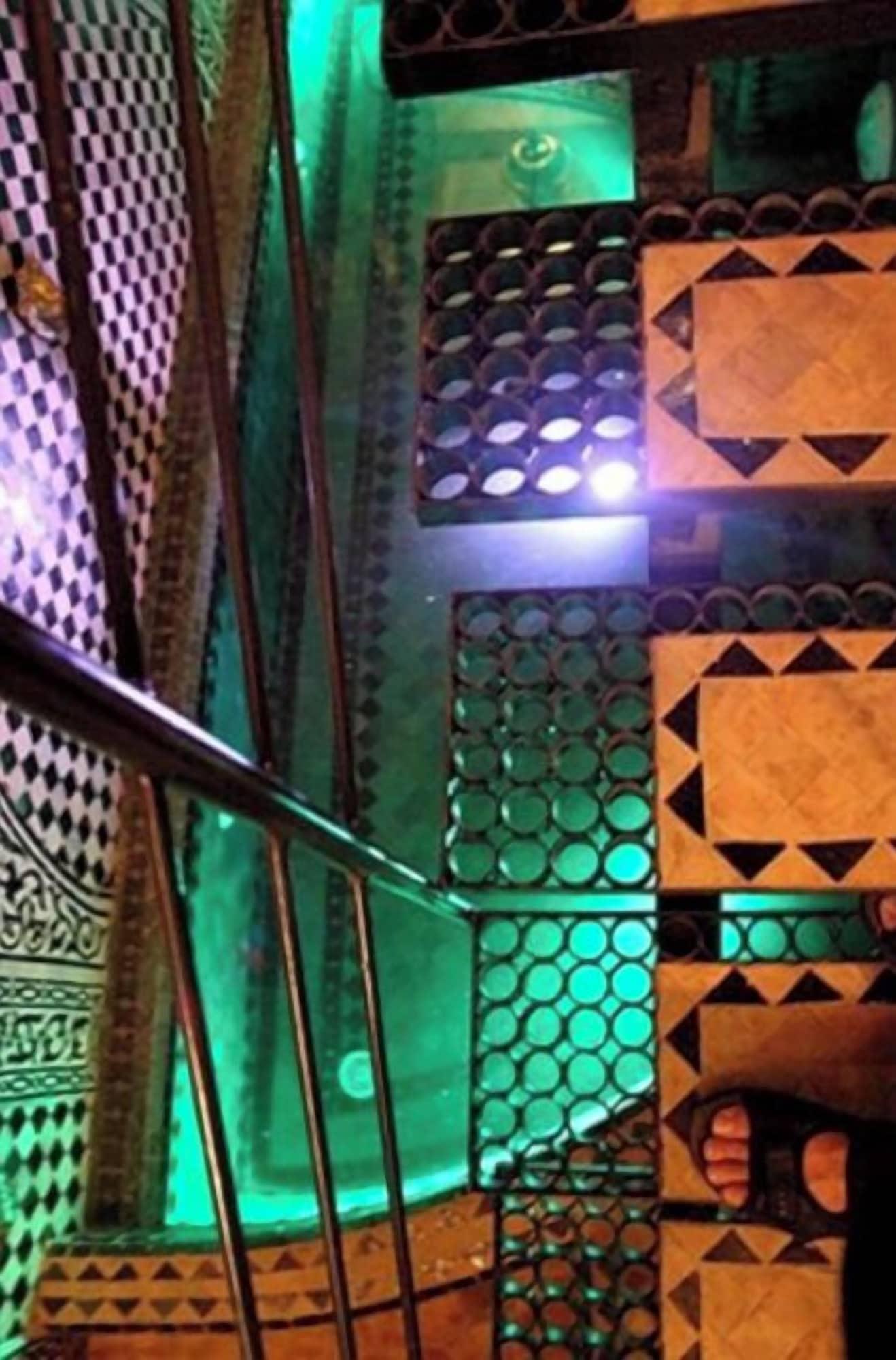 Varios Riad Kantarell