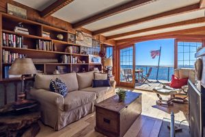 Alquiler Vacacional - Boat House at Miramar Beach - Entire Unit