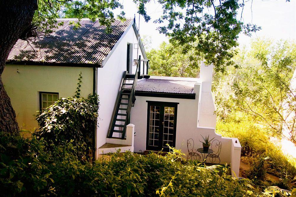 Varios Augusta de Mist Country House