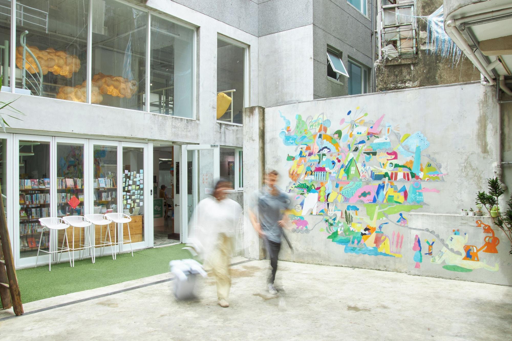 Vista Exterior OwlStay Flip Flop Hostel Garden