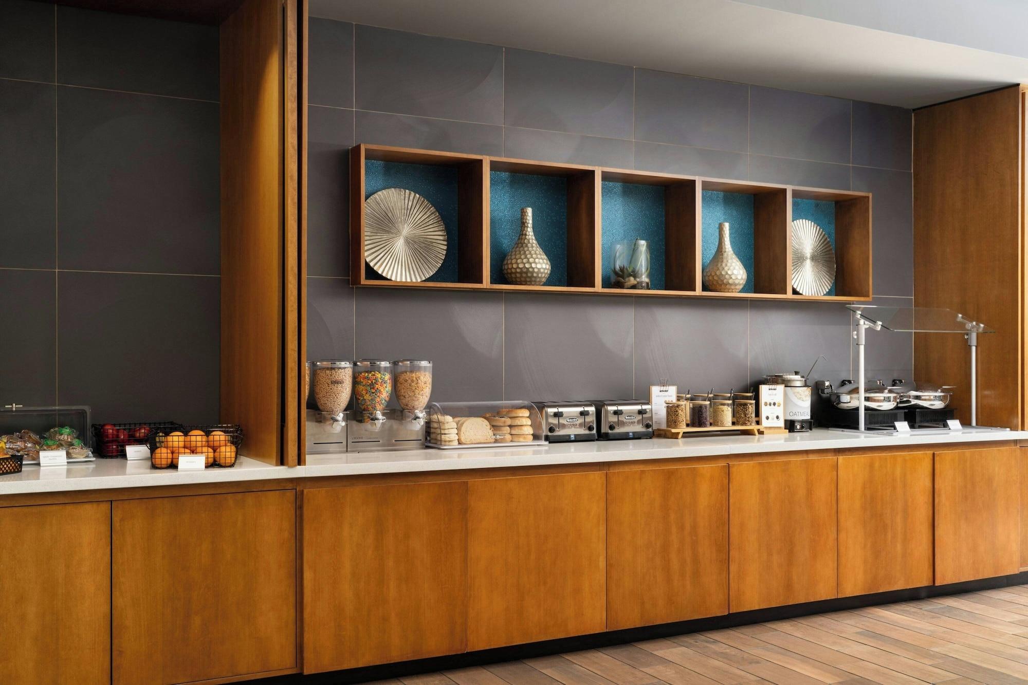 Restaurant Springhill Suites by Marriott Charleston Mount Pleasant