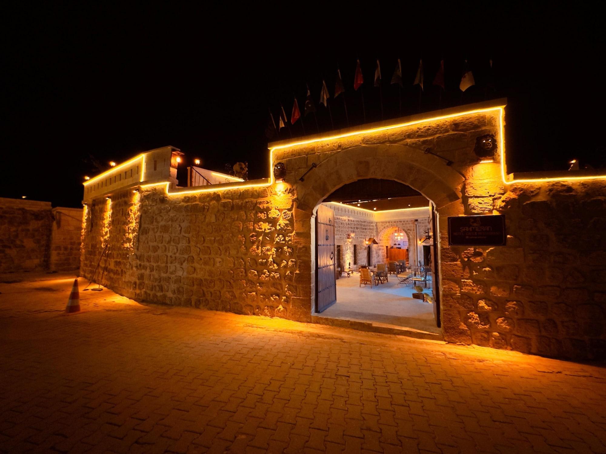 Vista Exterior Şahmeran Otel Cafe Restoran