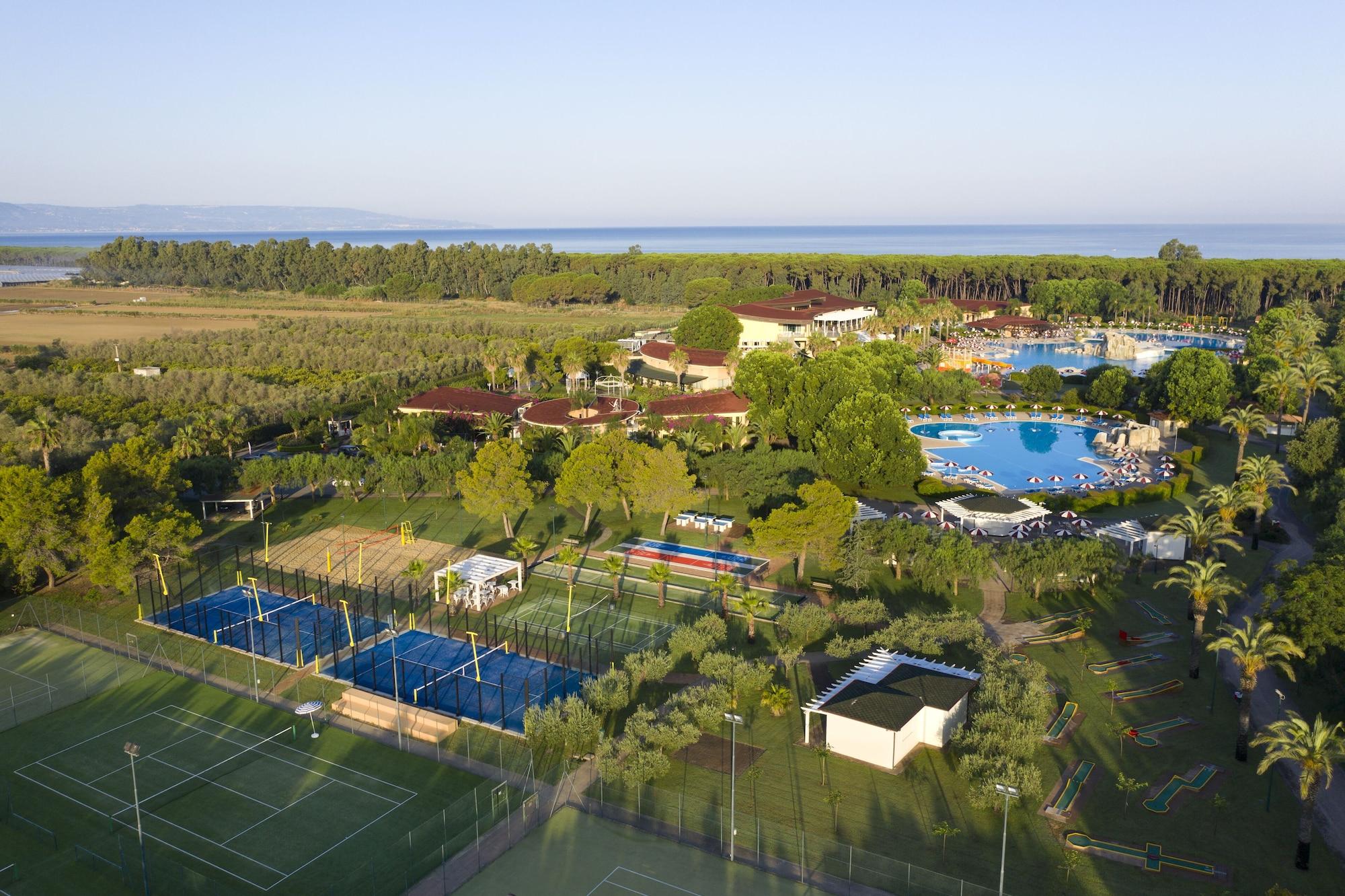 Vista Exterior Falkensteiner Club Funimation Garden Calabria - All inclusive