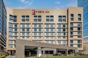 Alojamiento - Fiesta Inn Monterrey Valle