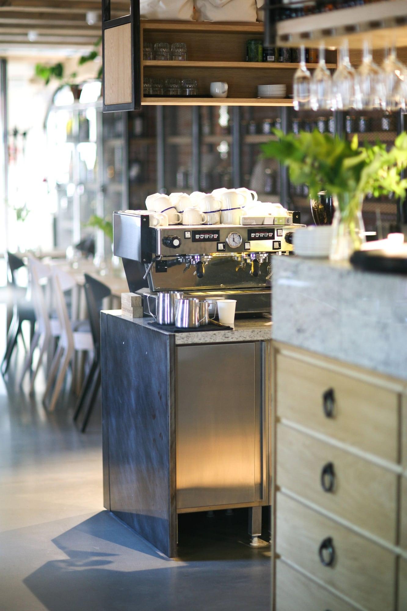 Bar/Salón Apartamenty Monka