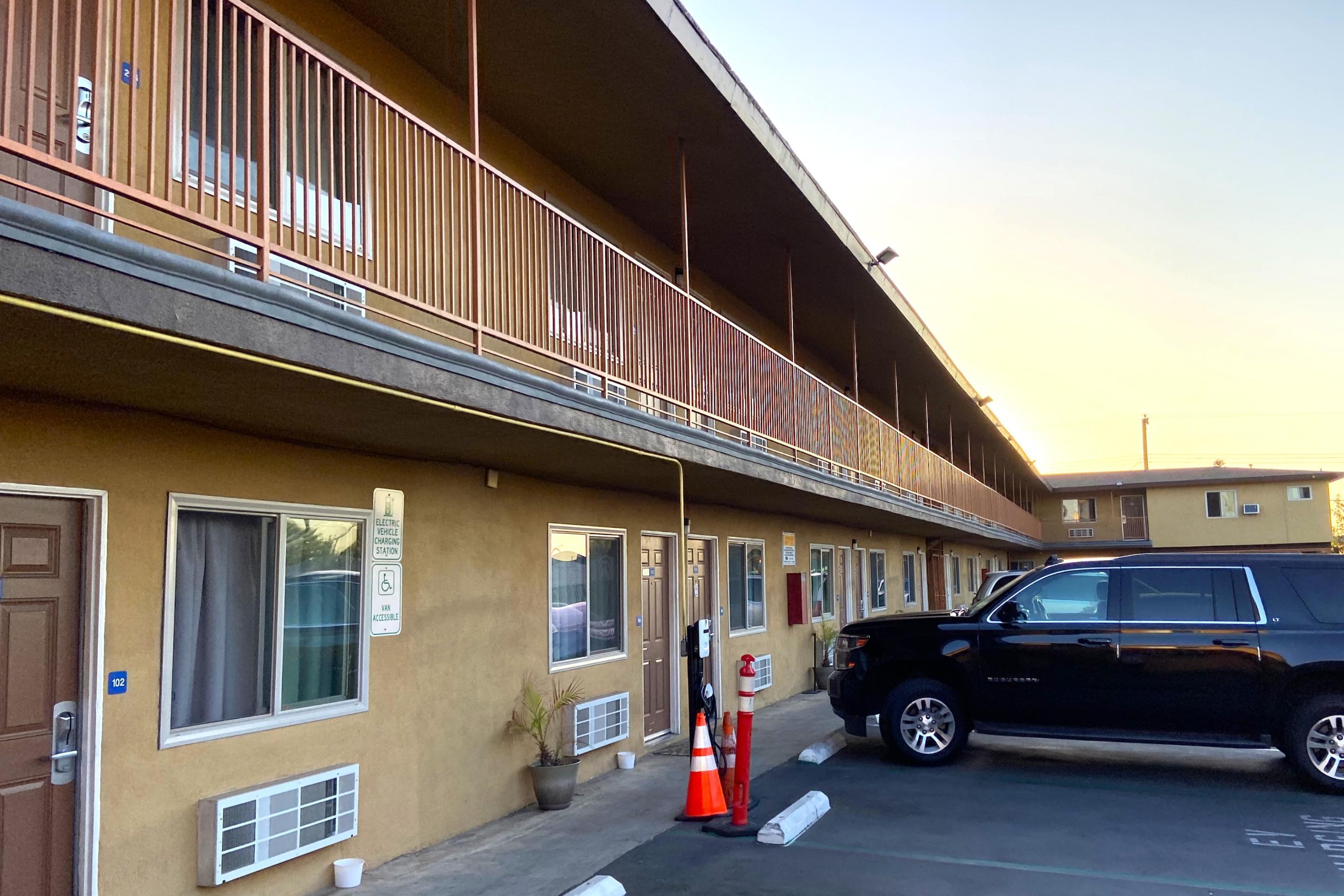 Vista Exterior Robinhood Motel Anaheim West
