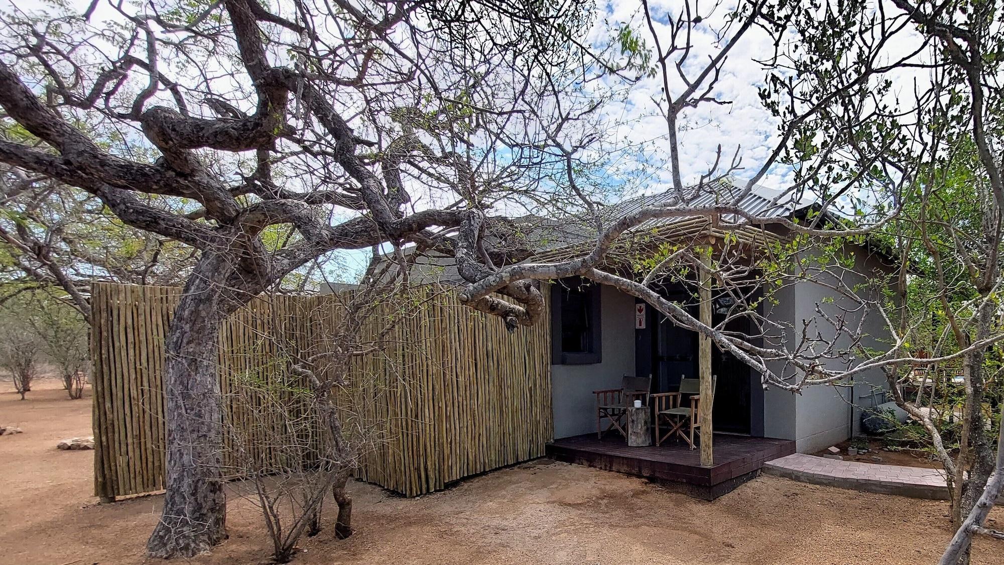 Vista Exterior The Baobab Bush Lodge