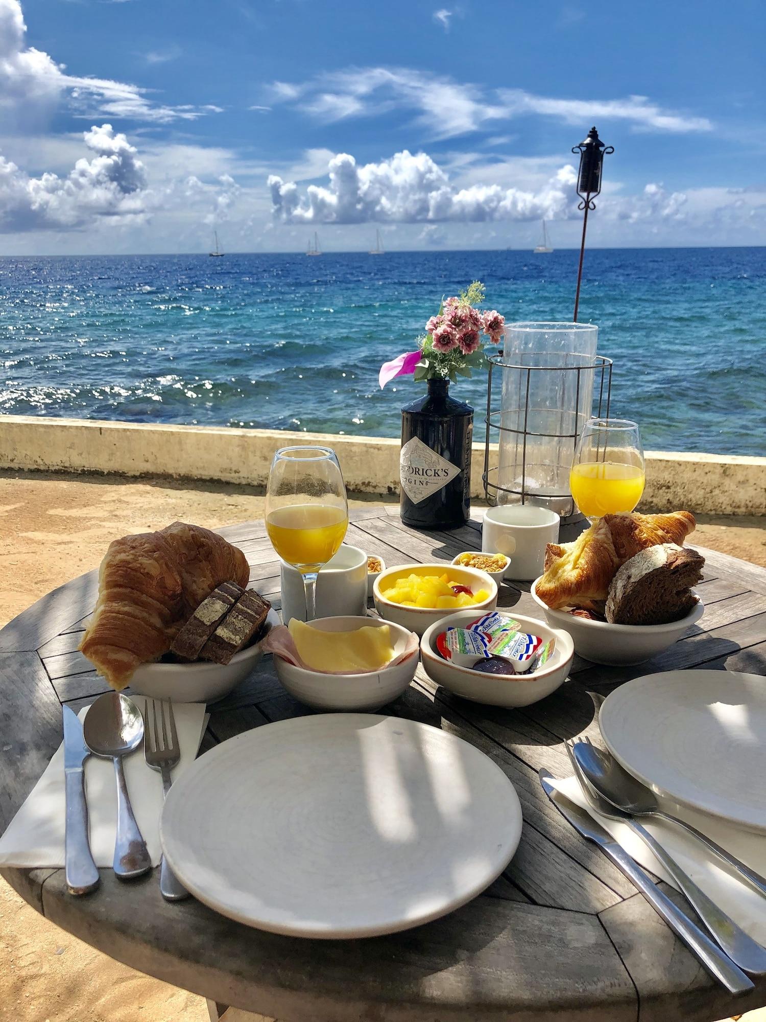 Restaurant Scuba Lodge & Ocean Suites