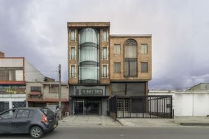 Alojamiento - Elegant Suite Hotel