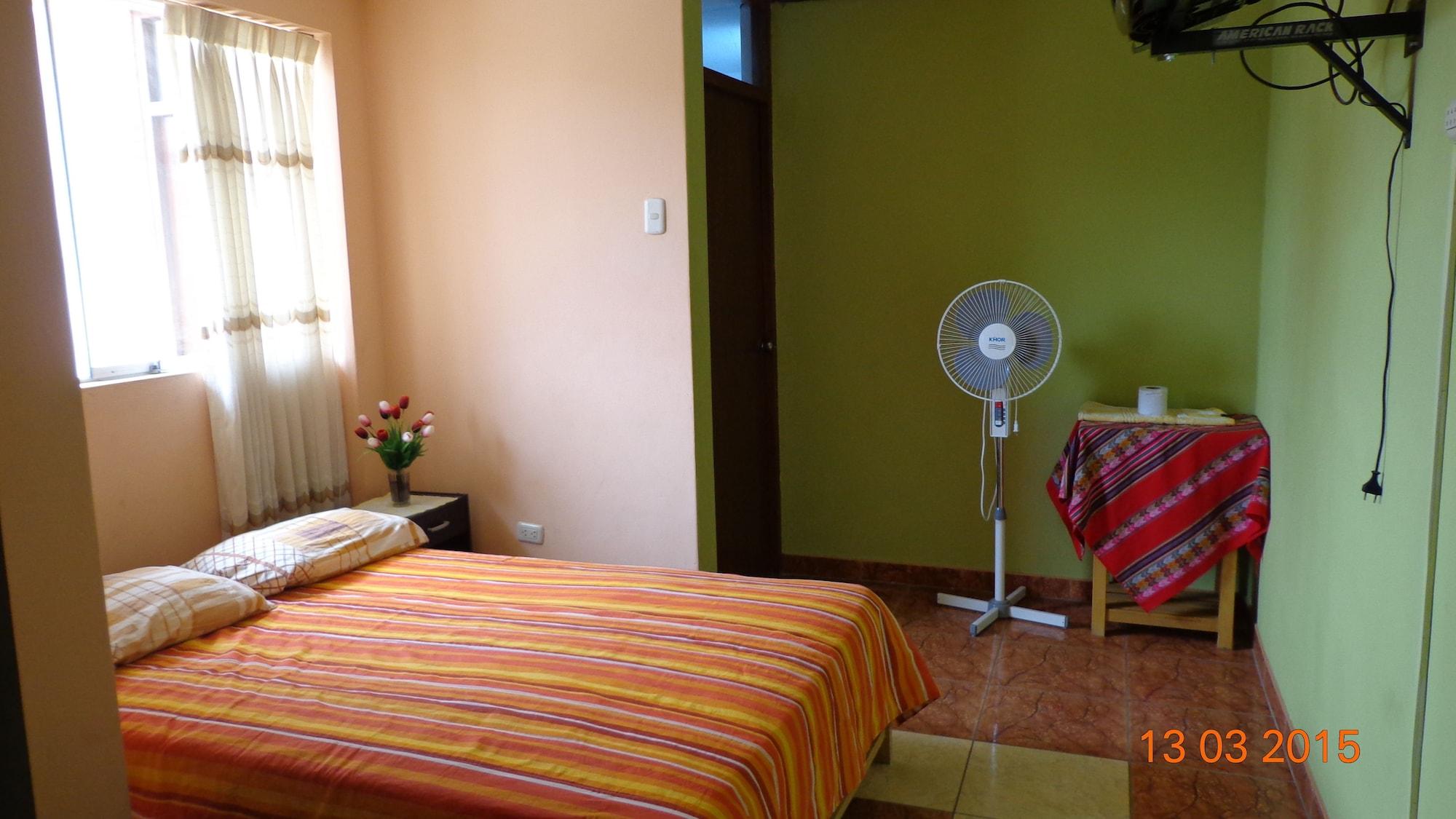 Habitación Hostal Geminis