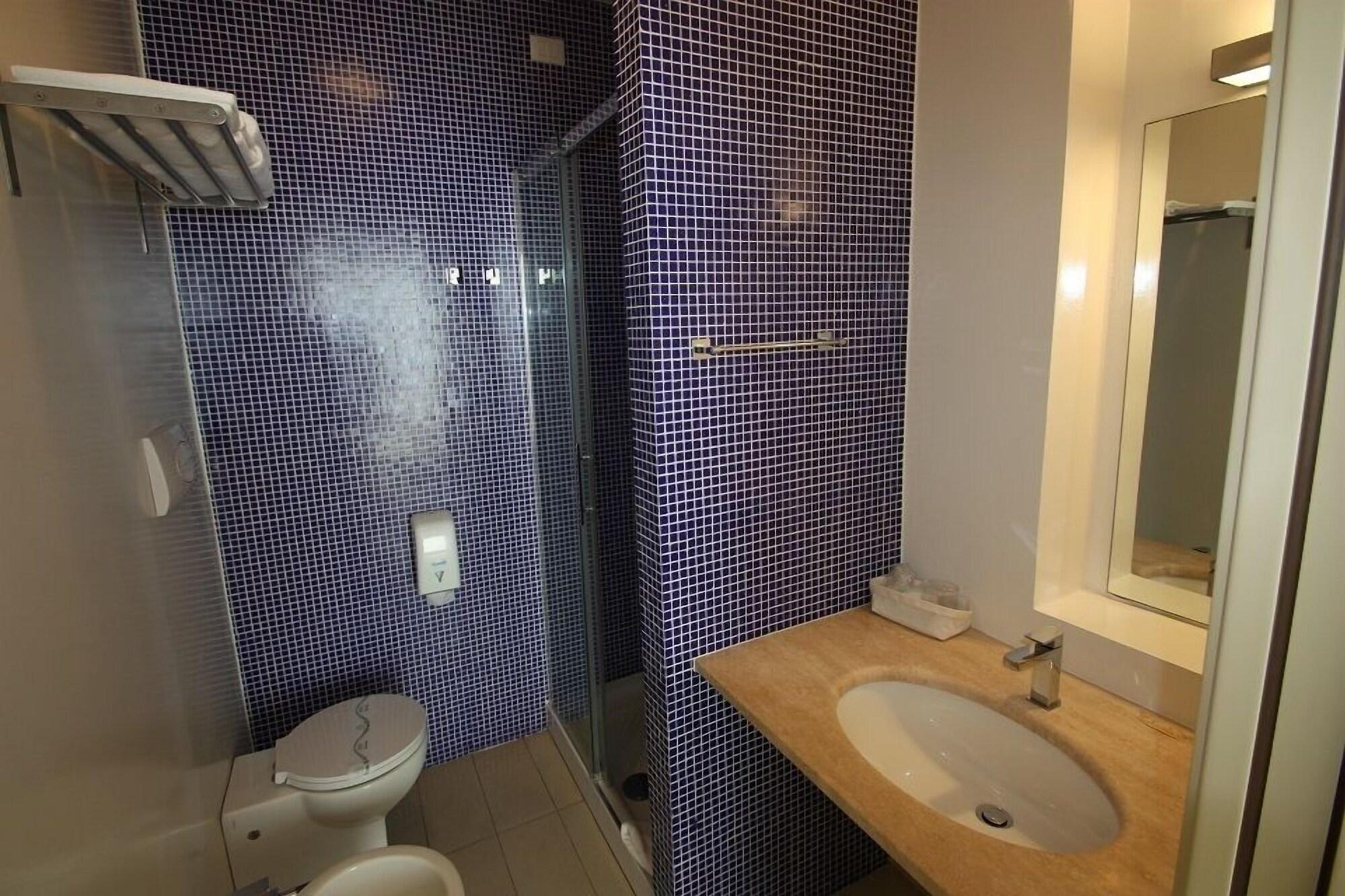 Equipamiento de Habitación Micro Hotel Rossana