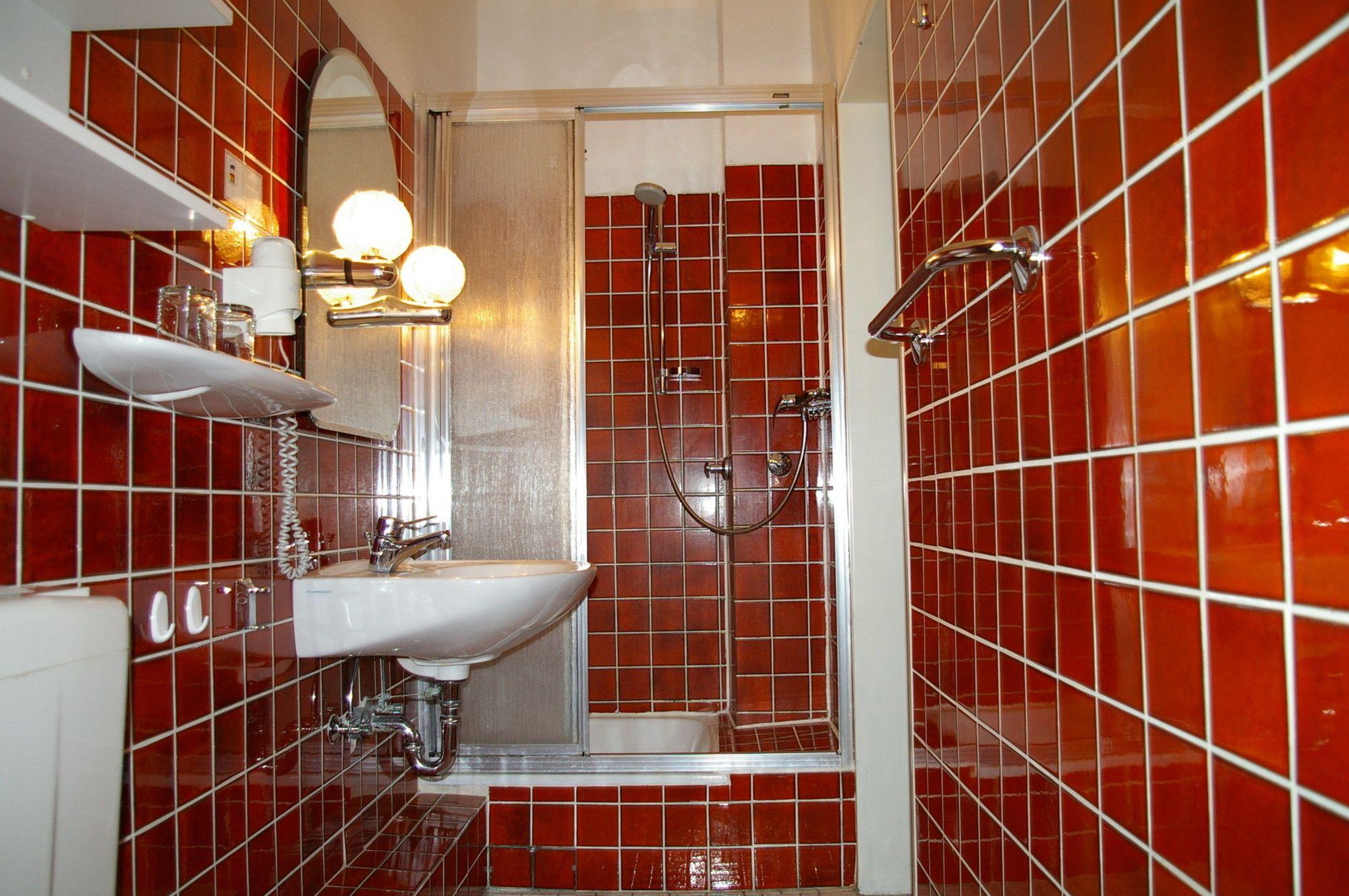 Equipamiento de Habitación Hotel zum Studio