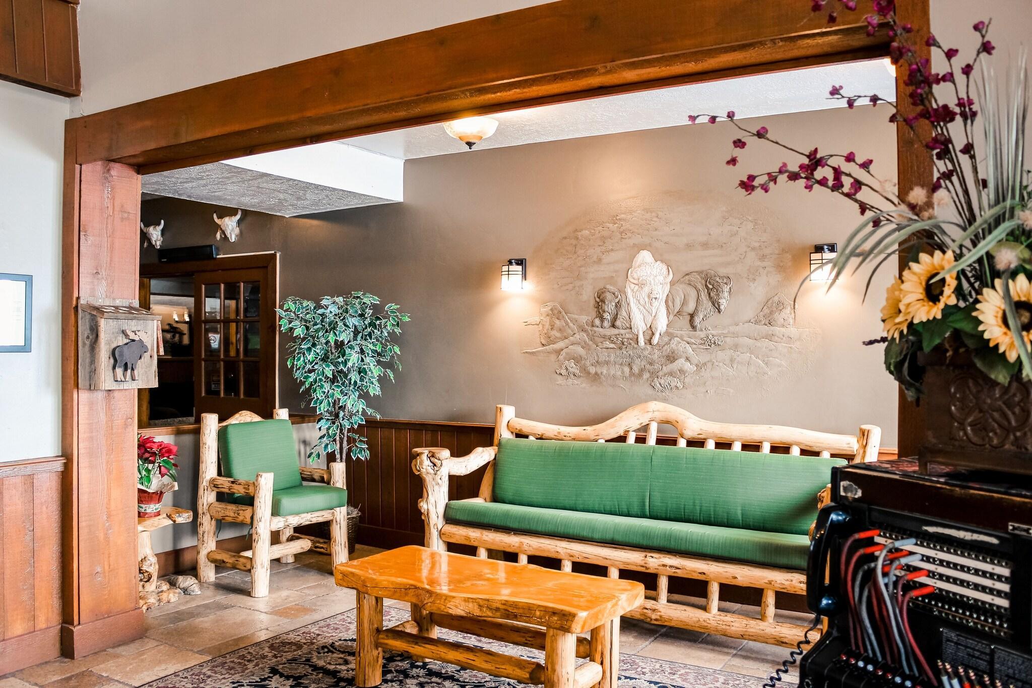 Vista Lobby White Buffalo