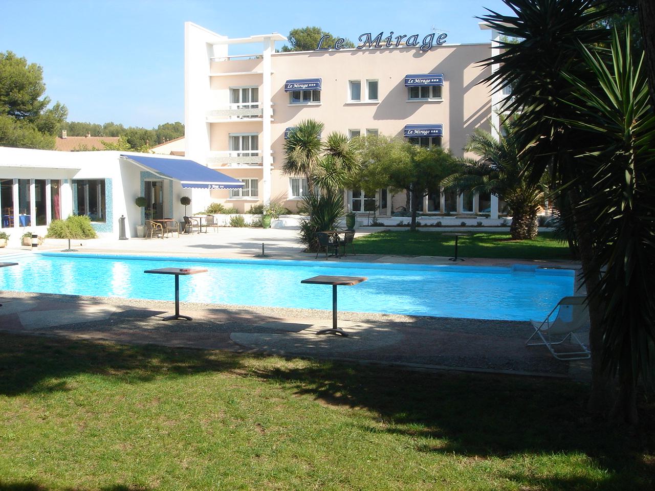 Vista Exterior Cit'Hotel Le Mirage