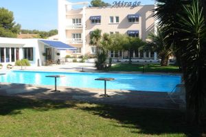 Alojamiento - Cit'Hotel Le Mirage