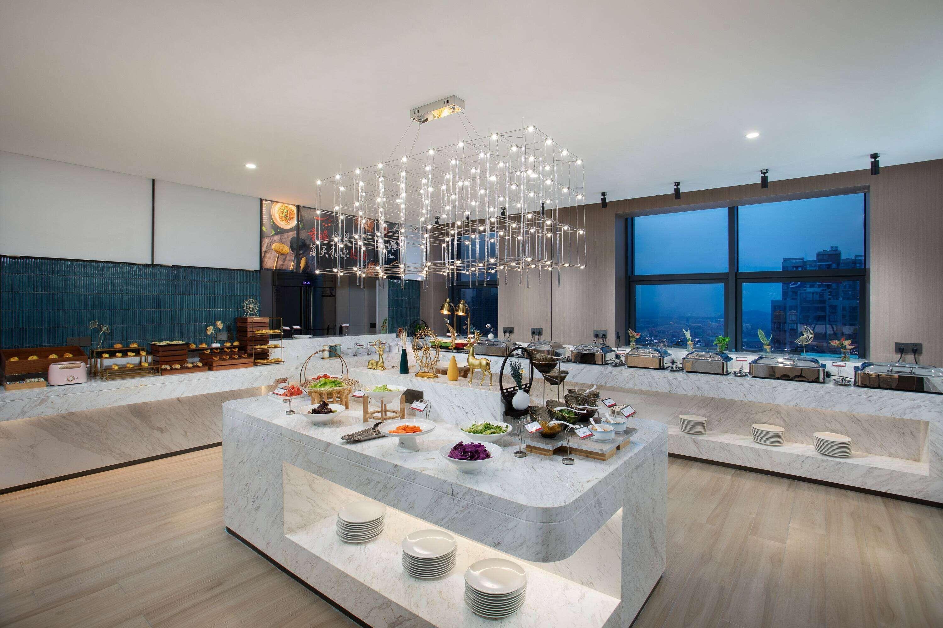 Restaurant Ramada by Wyndham Huangshi Huangshigang