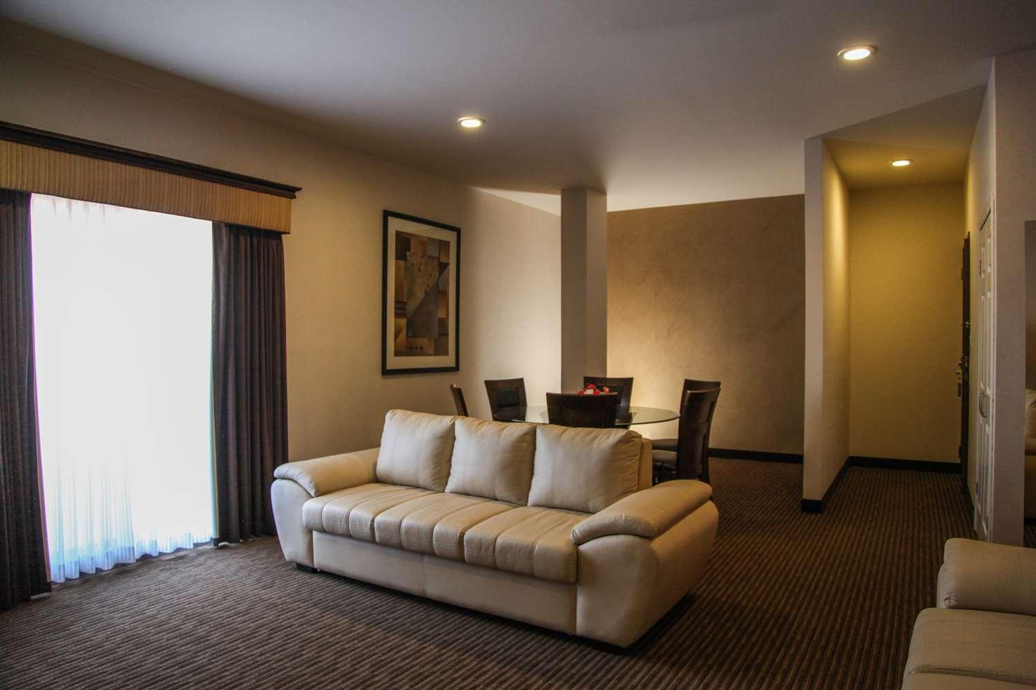 Habitación Best Western Plus La Mina Parral
