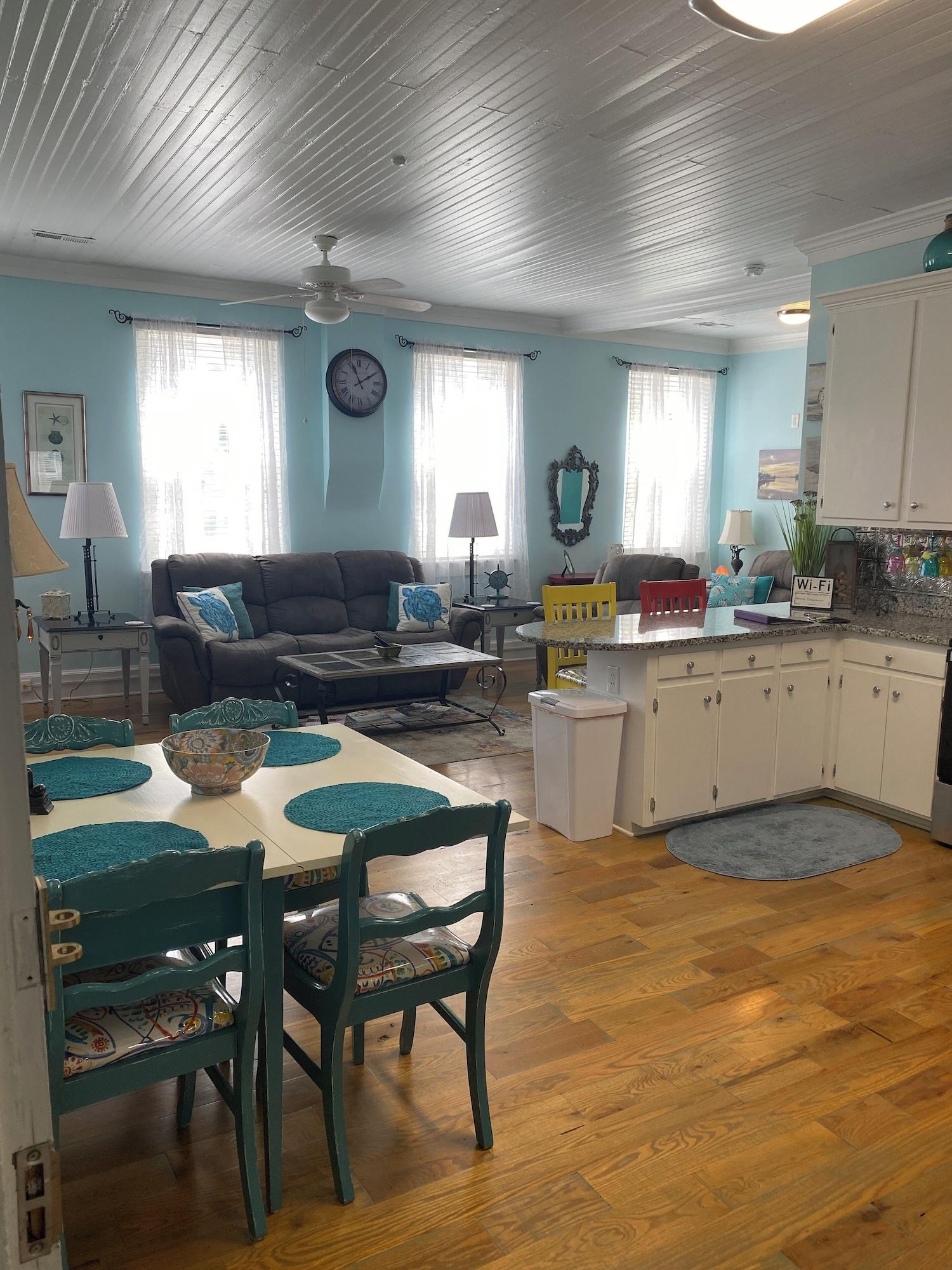 Comodidades del Alojamiento Little Inn on Main