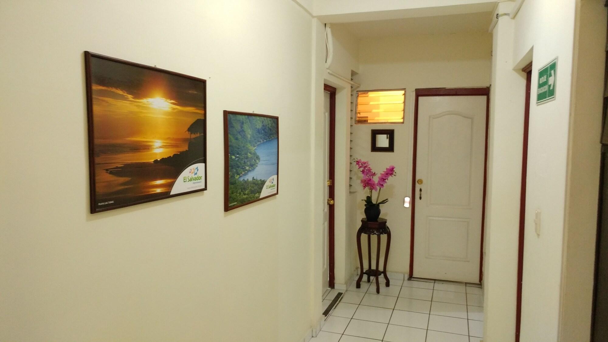 Instalaciones Recreativas Hotel Armonía Hostal