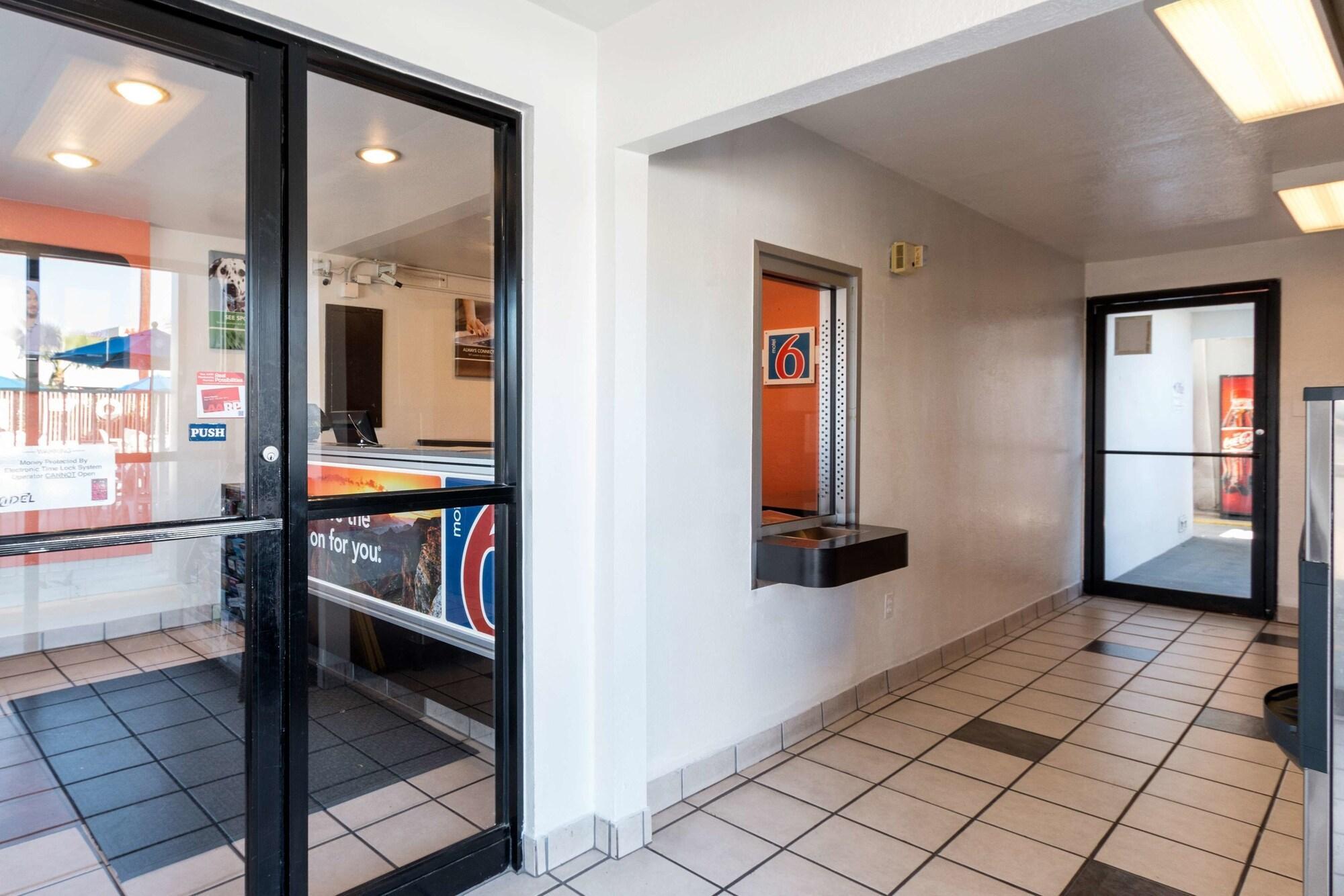 Restaurant Motel 6 Austin, TX - Airport - South