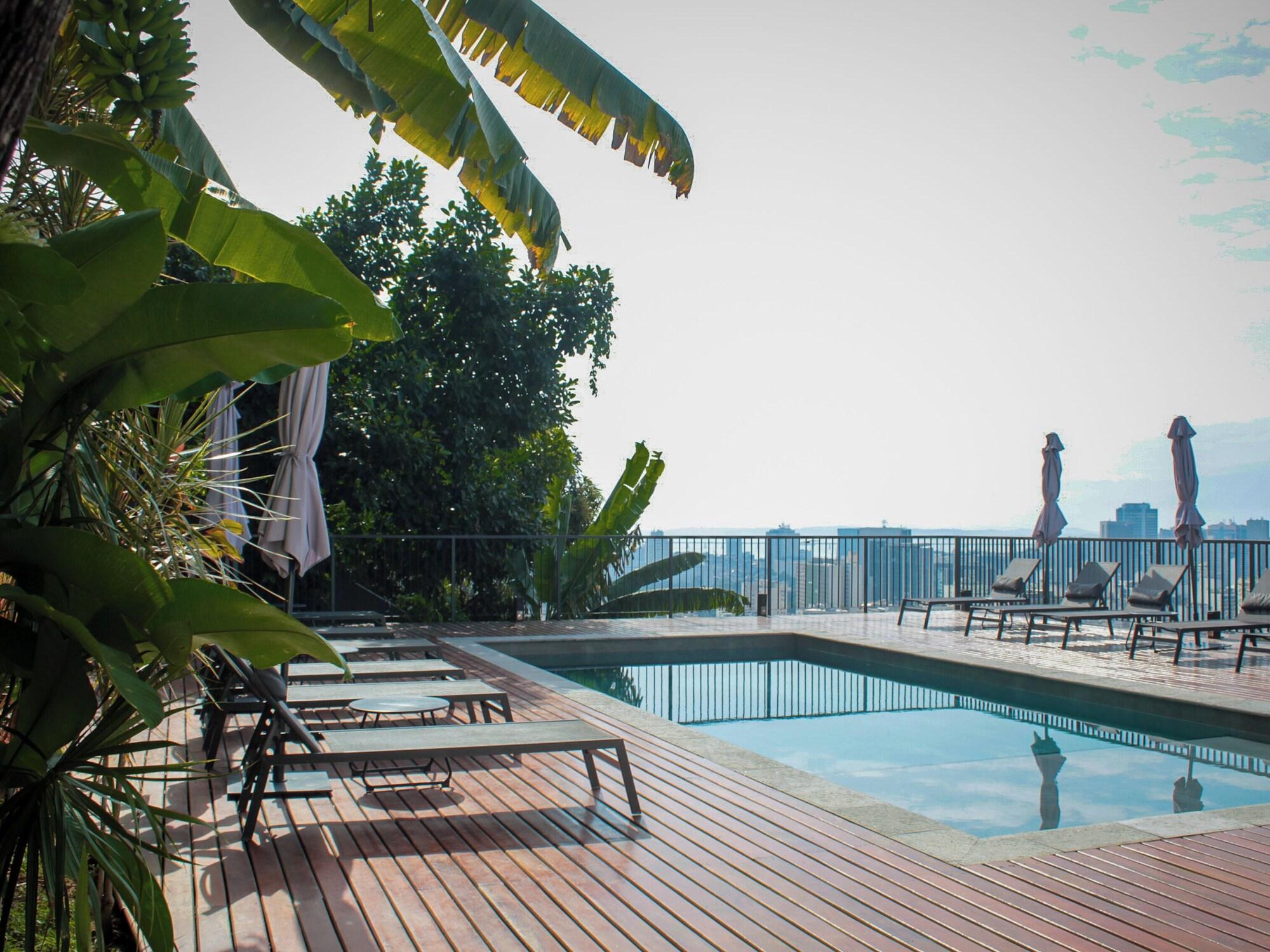 Vista Piscina Boutique Hotel Castelinho