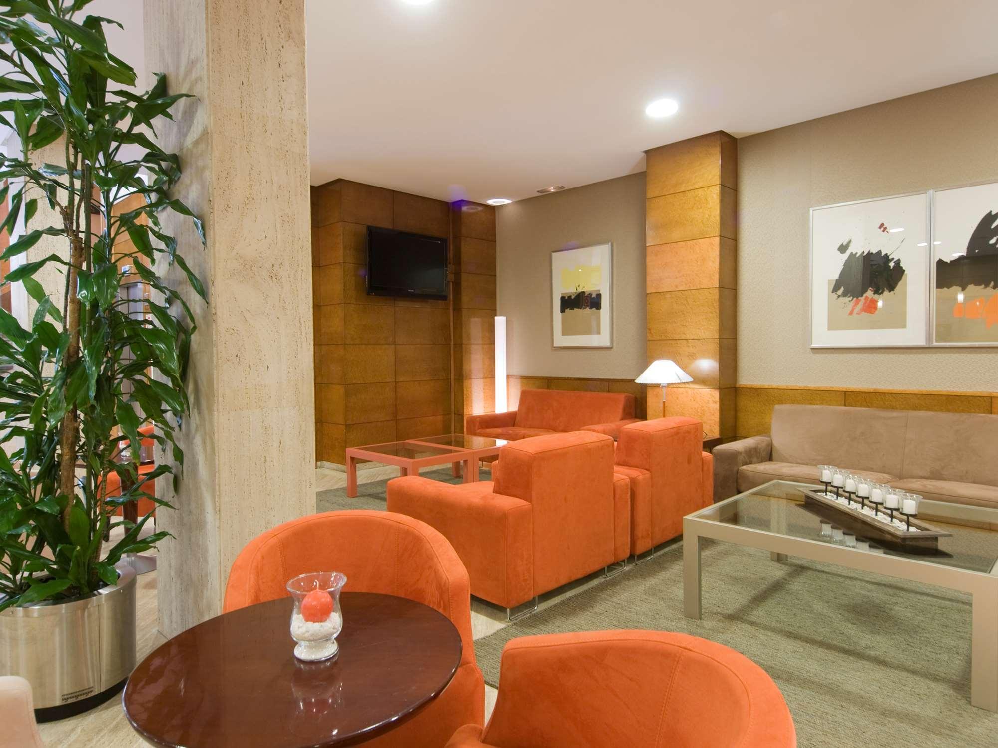 Vista Lobby NH Oviedo Principado
