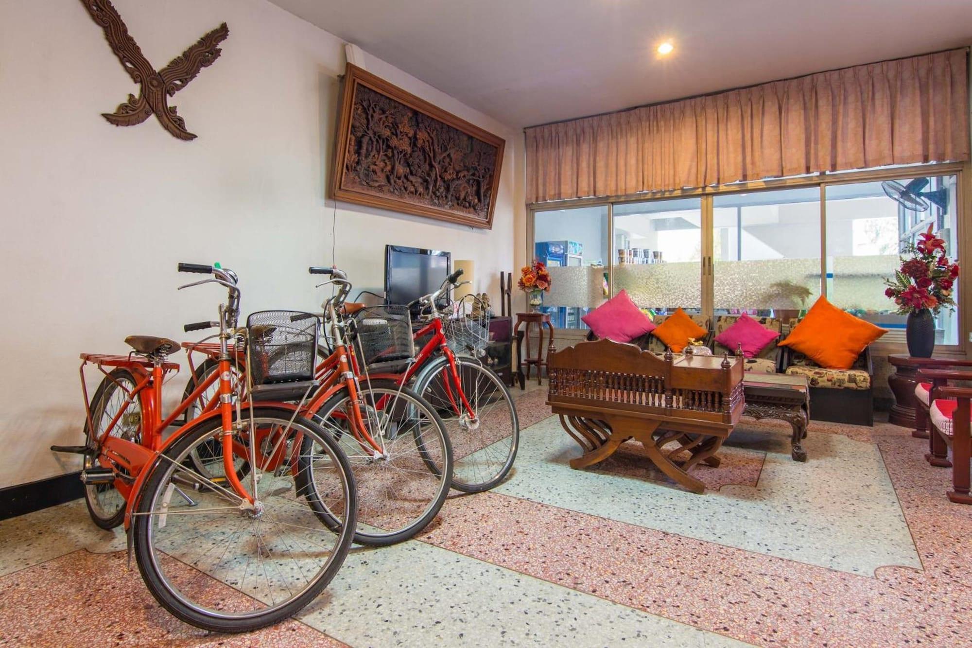 Vista do lobby Khelangnakorn Lampang Hotel