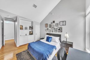 Renta Vacacional - Modern Comfort In The Heart Of Museum District 3 Bedroom Townhouse