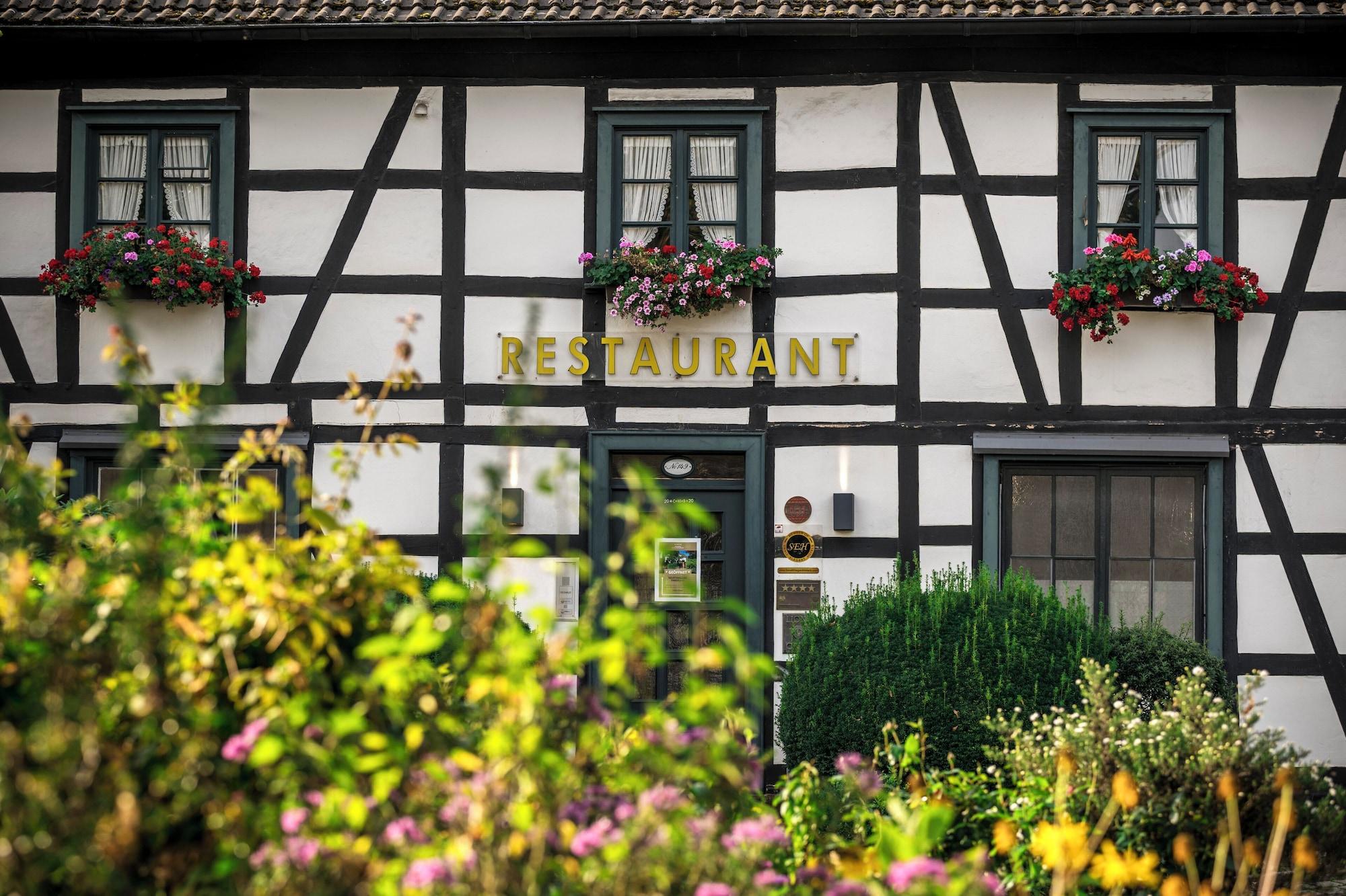 Vista Exterior Romantik Hotel Neuhaus