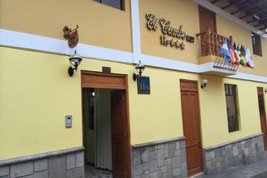 Alojamiento - EL CUMBE INN