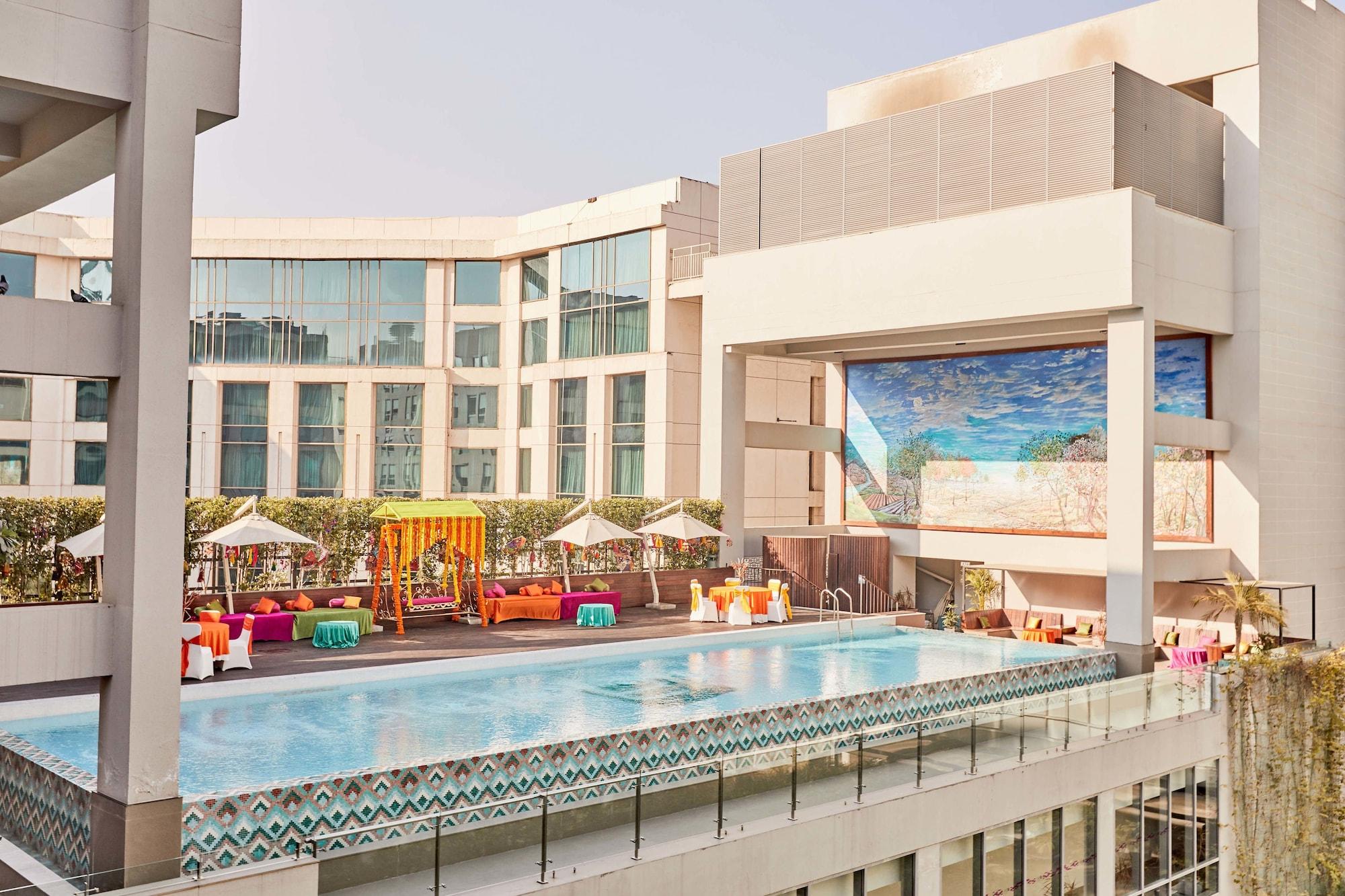 Vista Exterior Aloft New Delhi Aerocity