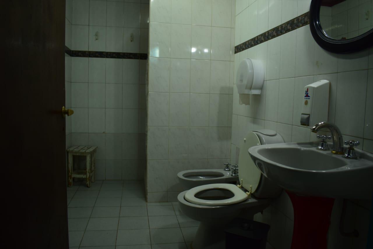 Baño Hostel Backpackers El Refugio del Mochilero