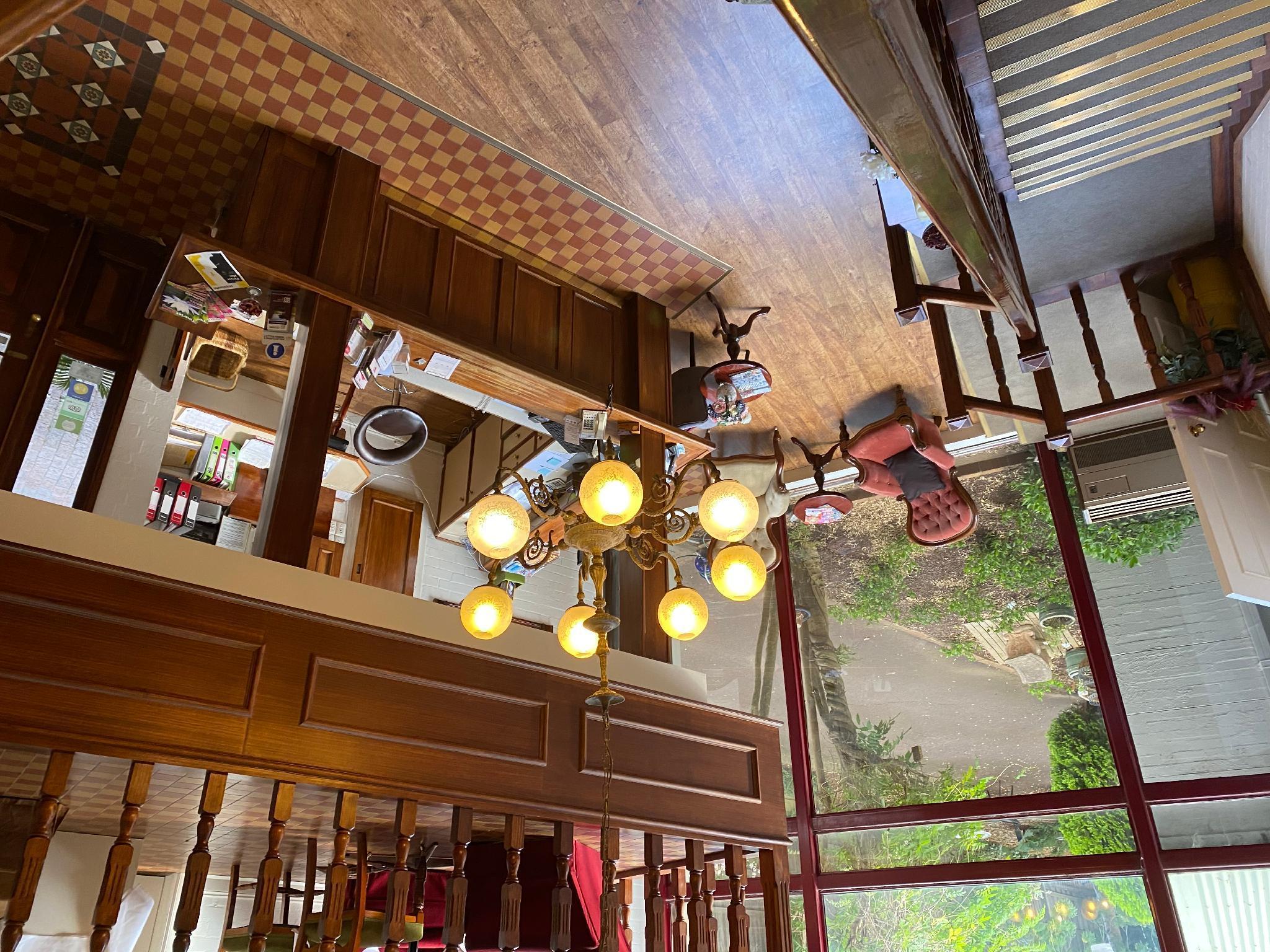 Vista Lobby Victoria House Motor Inn