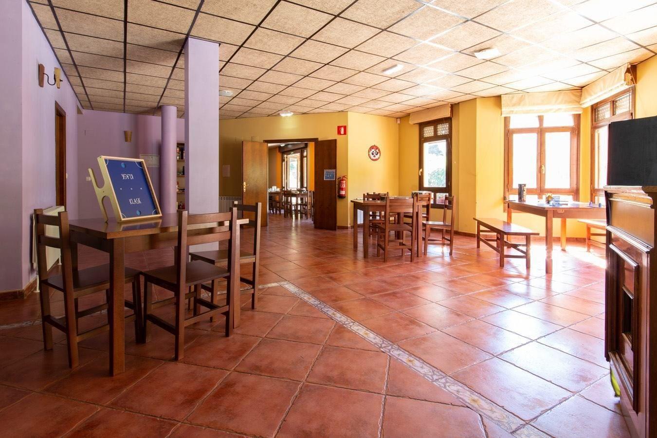 Restaurant Albergue Los Avellanos - Hostel