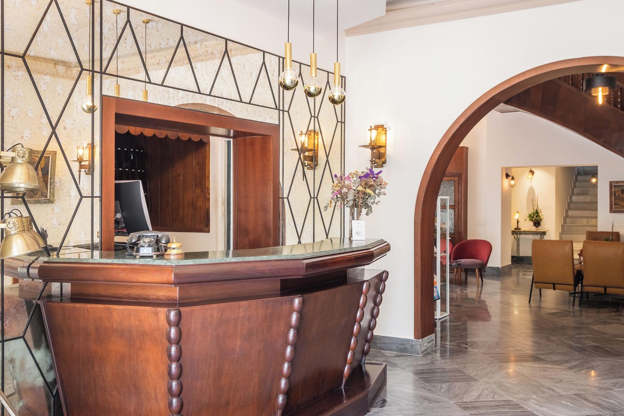 Vista Lobby BYPILLOW California