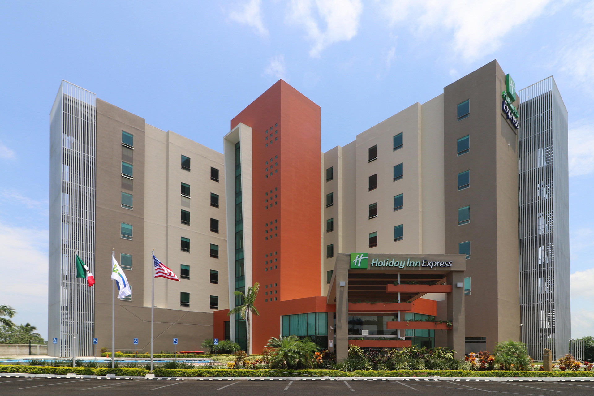 Vista Exterior Holiday Inn Express Tuxpan by IHG