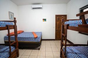 Renta temporal - Residencia privada y con hermosa piscina