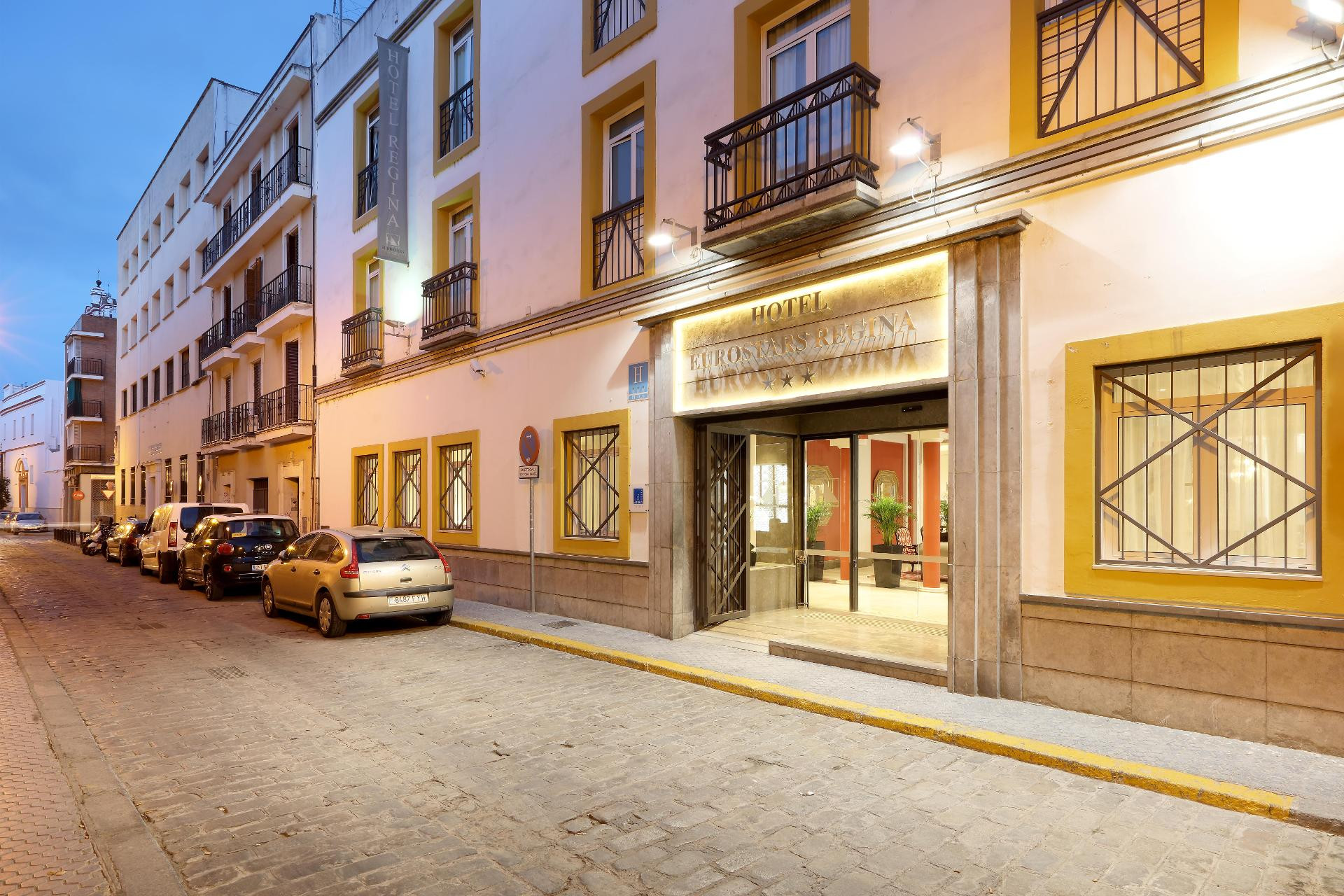 Vista Exterior Hotel Eurostars Regina