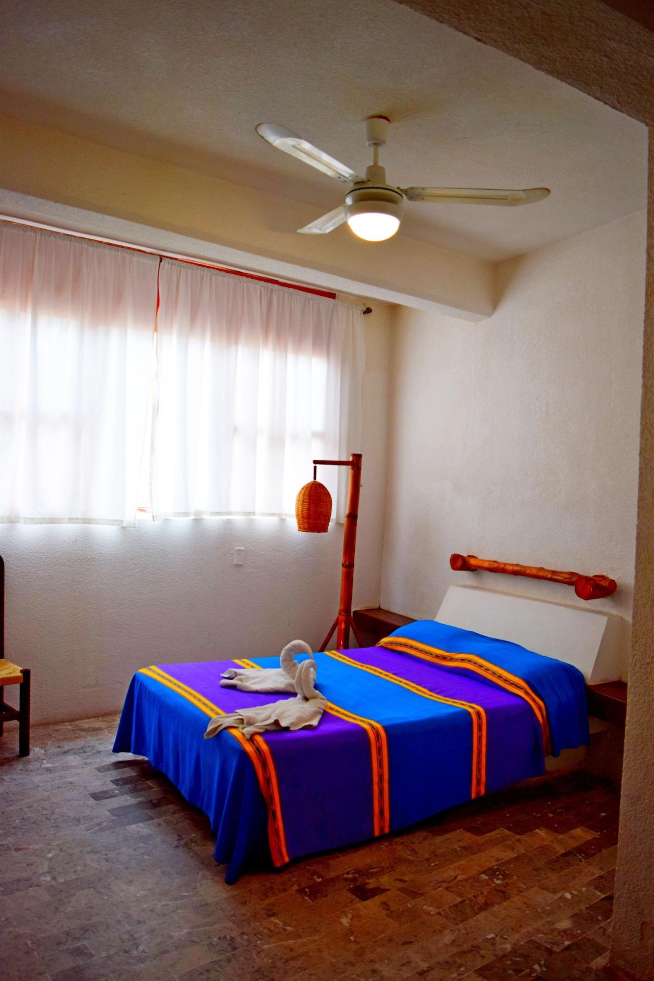 Set de Habitación Hotel Corona Zihuatanejo