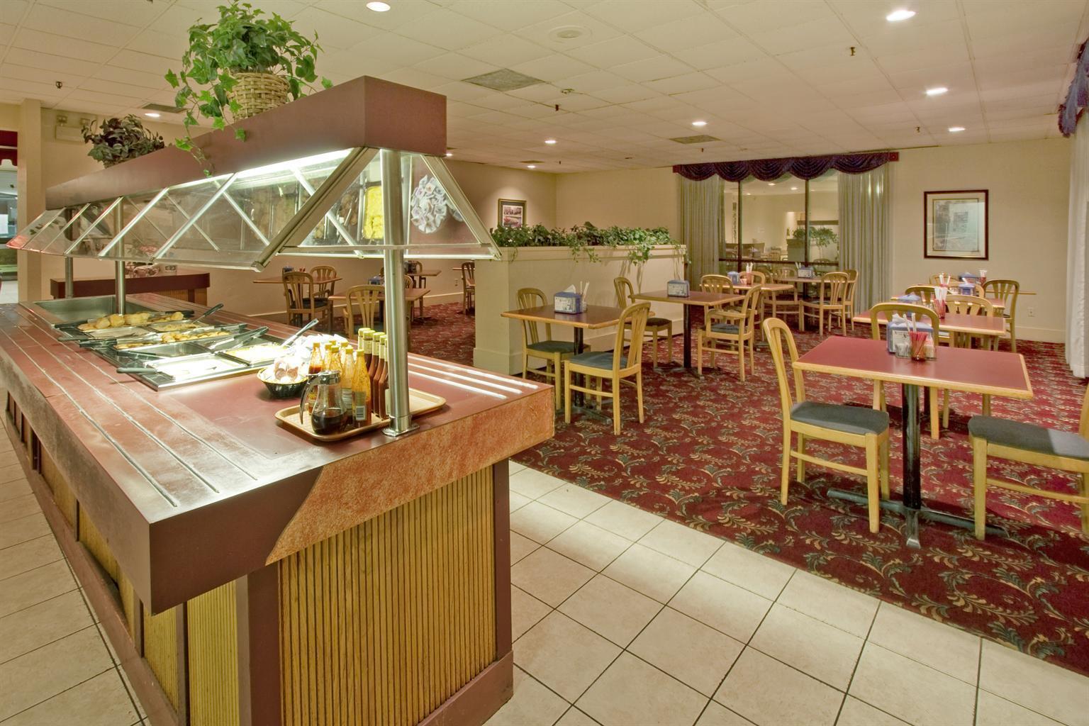 Restaurant Americas Best Value Inn Forest