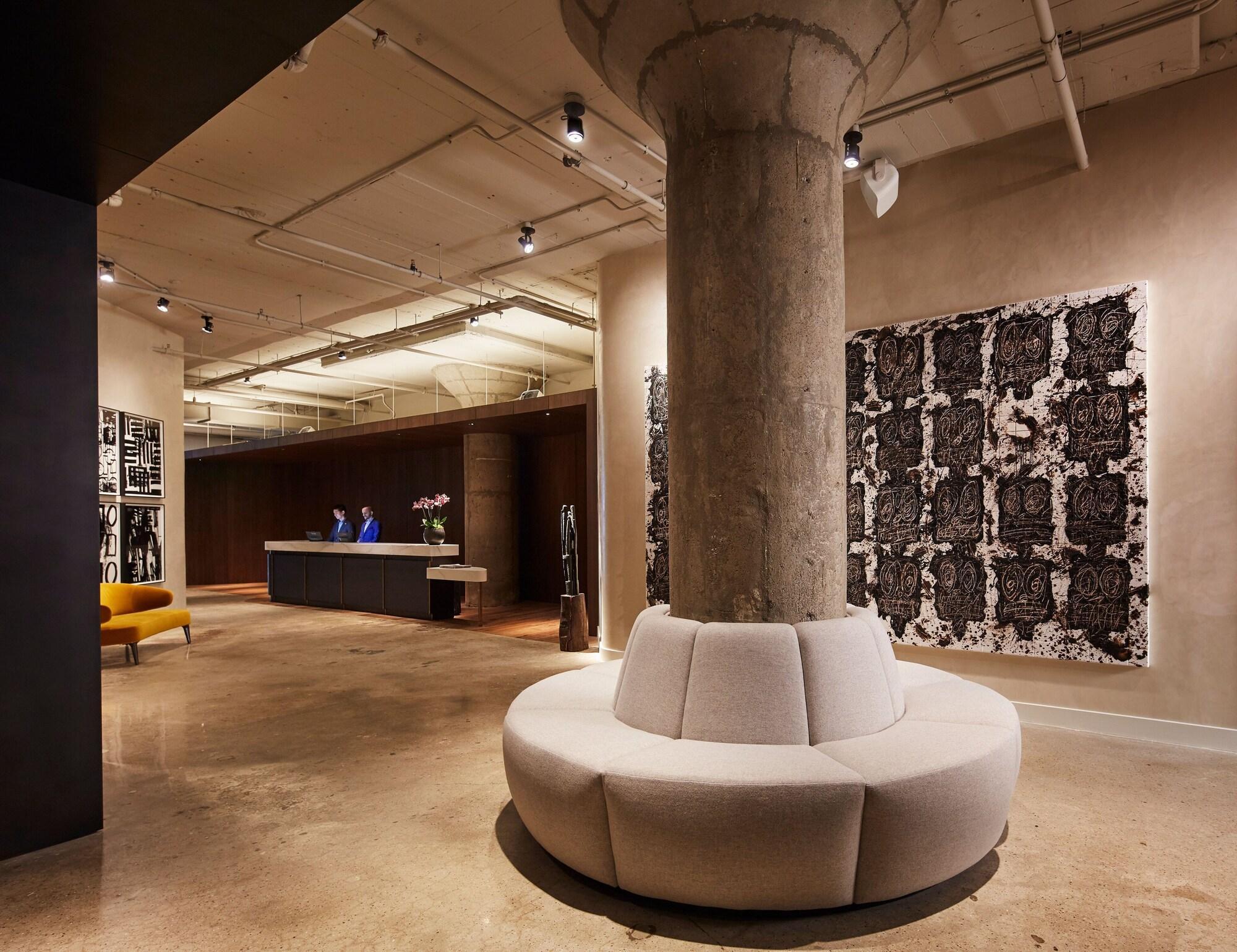 Vista Lobby Fitler Club