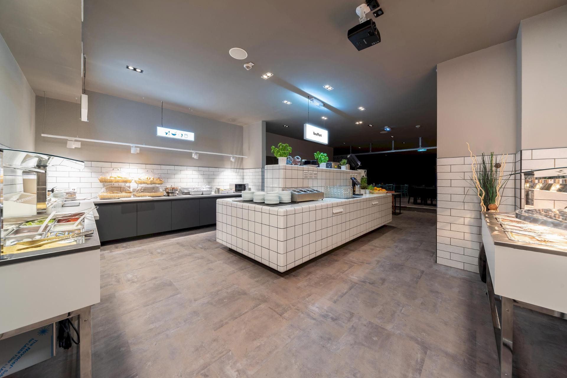 Restaurant a&o Graz Hauptbahnhof - Hostel