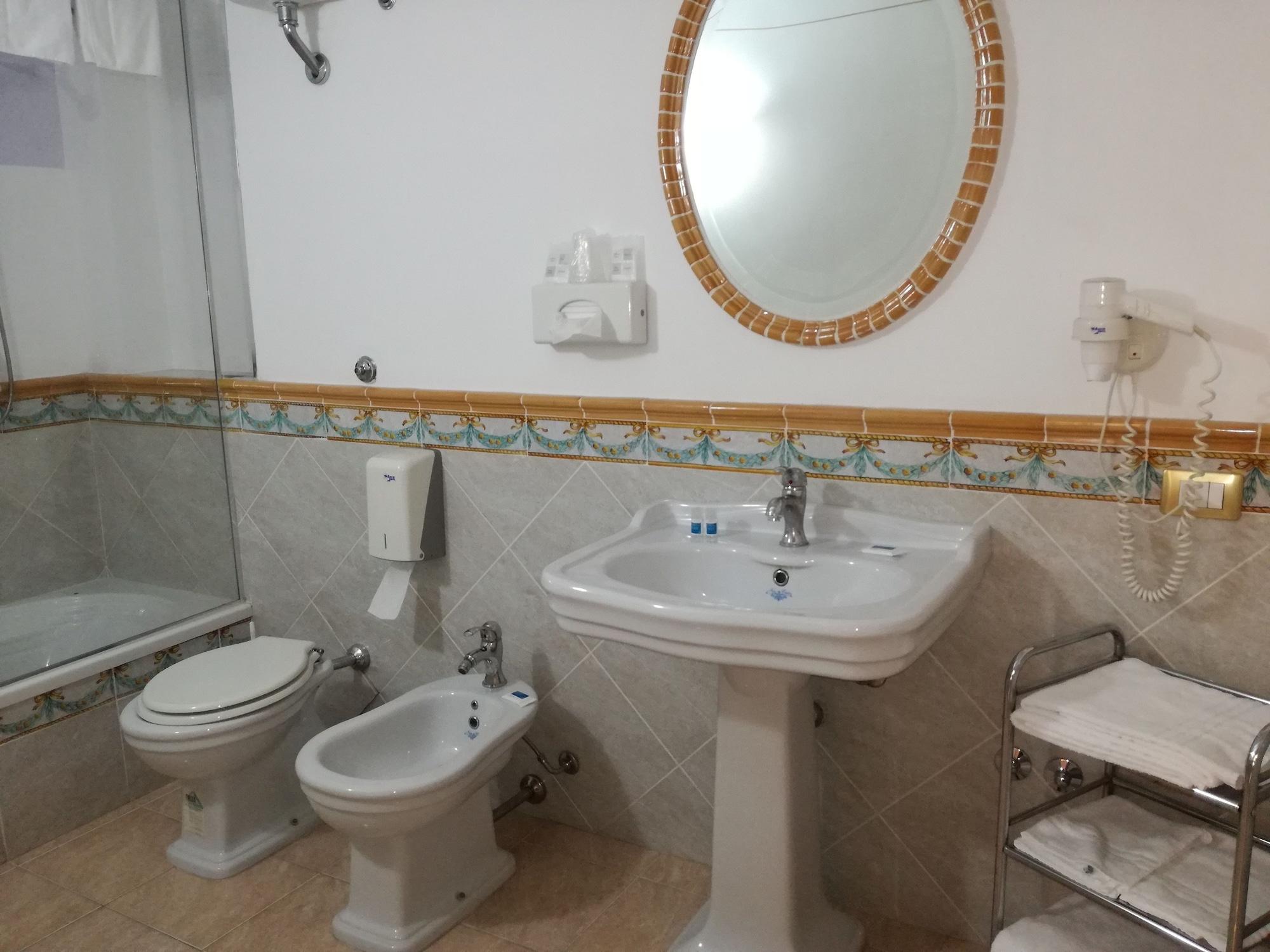Equipamiento de Habitación Hotel Centrale