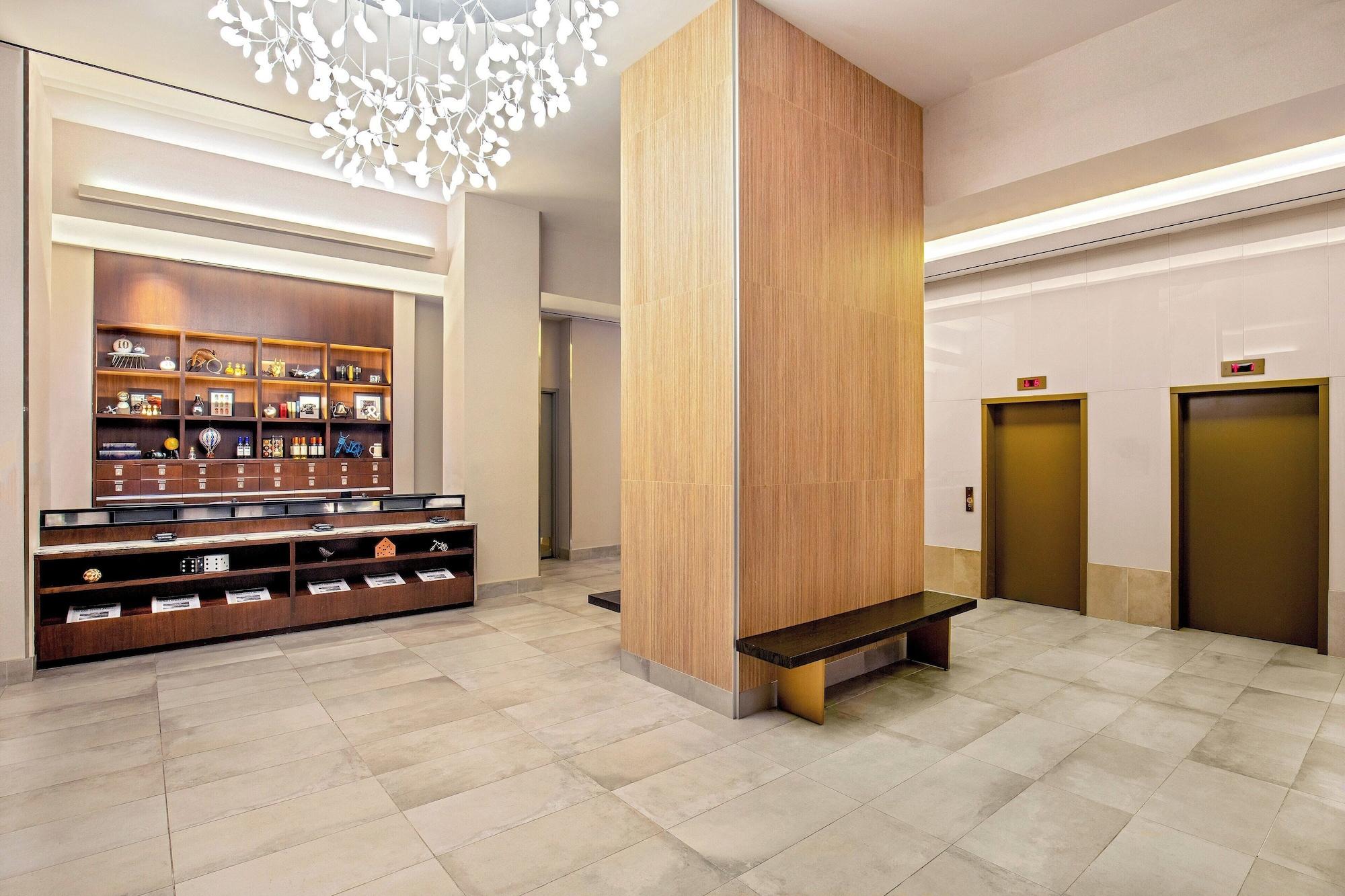 Vista Lobby Four Points by Sheraton Midtown-Times Square
